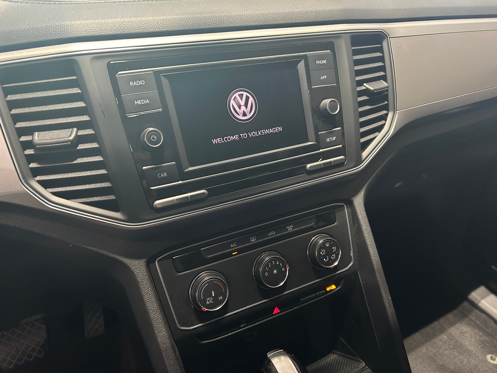 Thumbnail: 2018 Volkswagen Atlas - 4