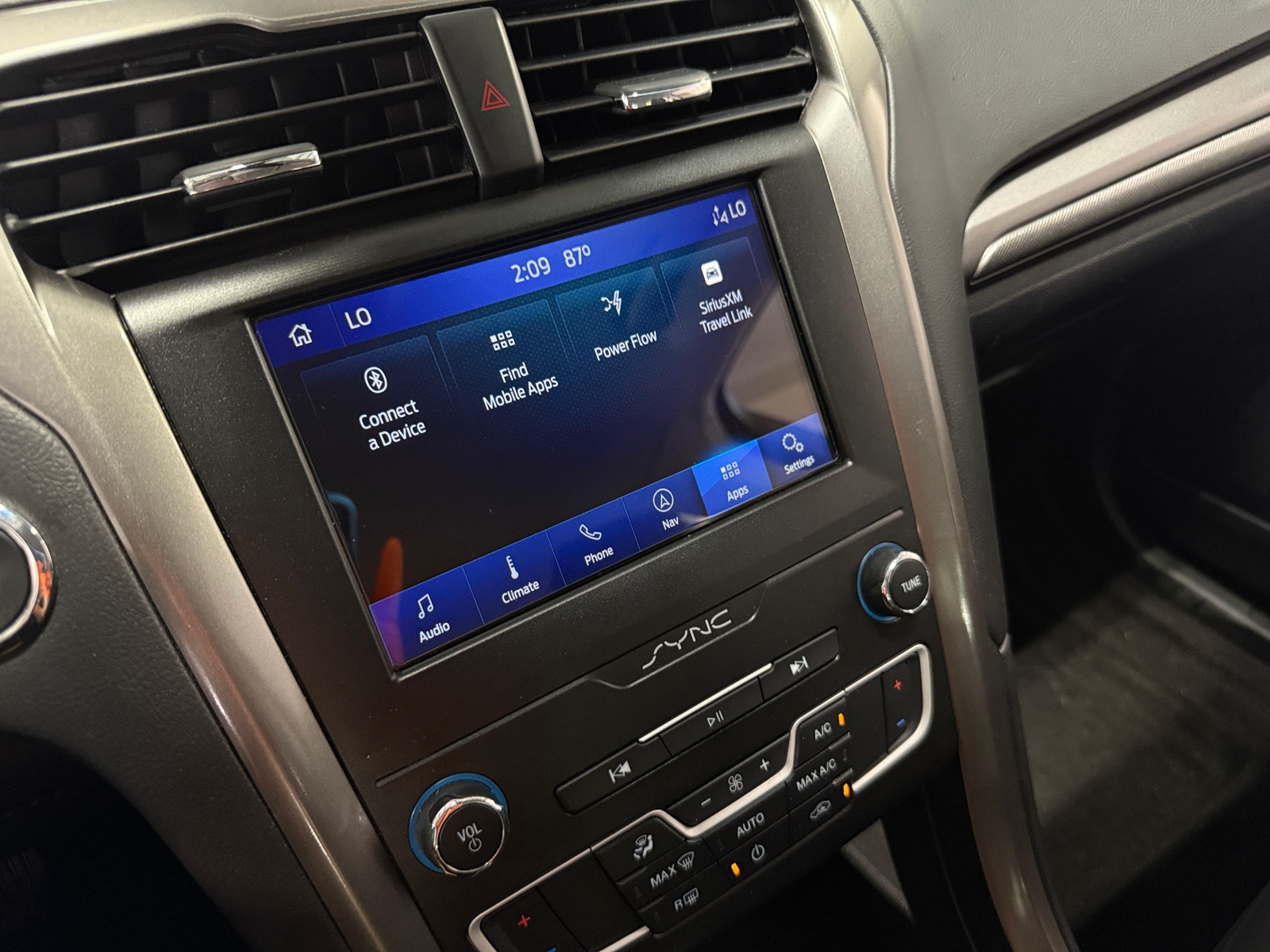 Thumbnail: 2019 Ford Fusion - 4