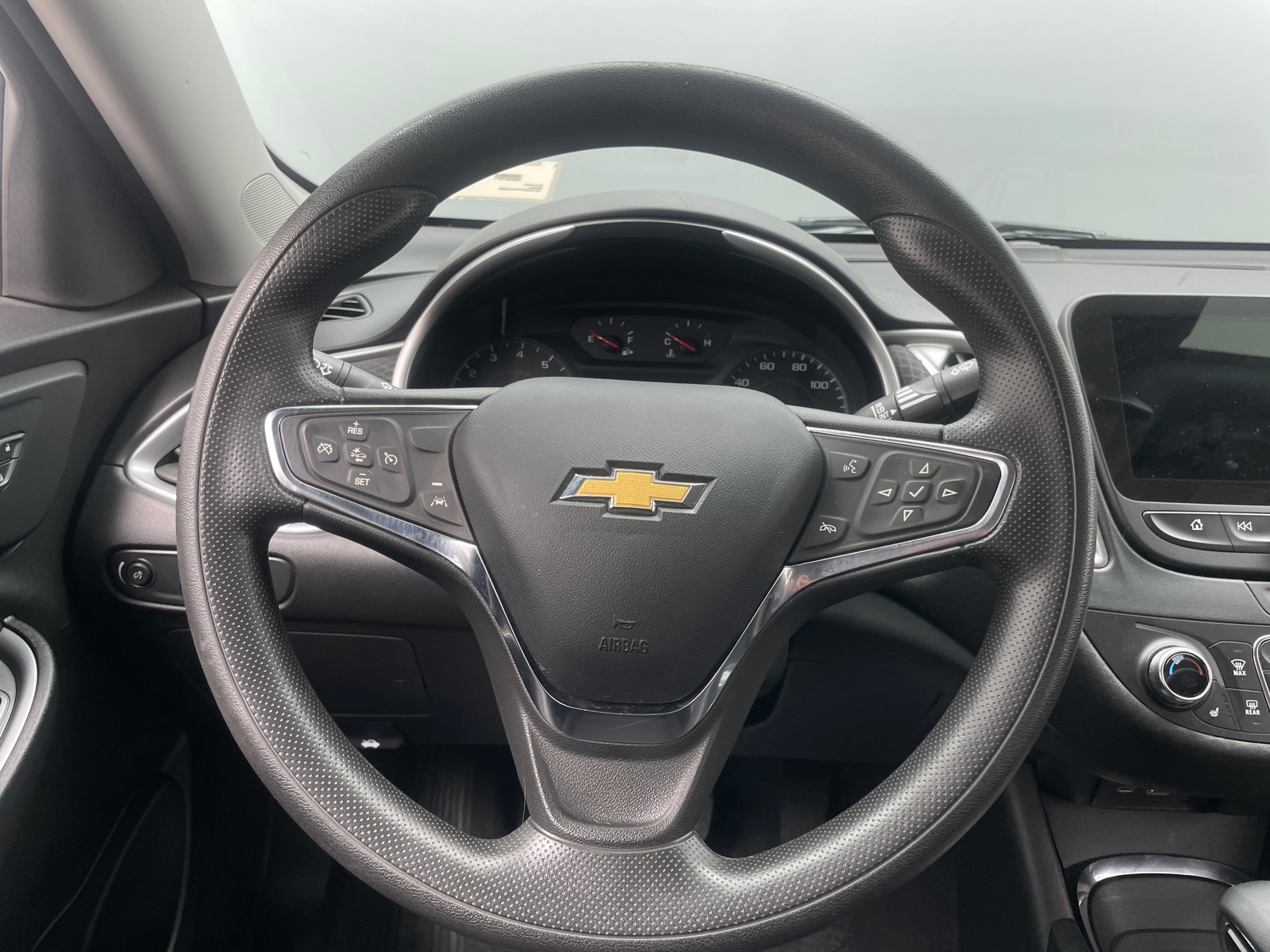 Thumbnail: 2023 Chevrolet Malibu - 5