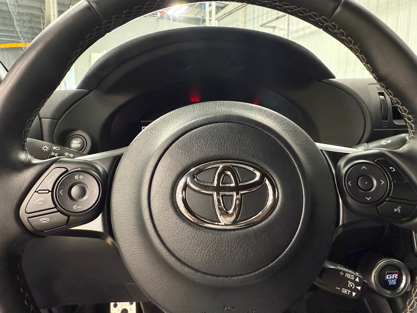 Thumbnail: 2022 Toyota GR86 - 3