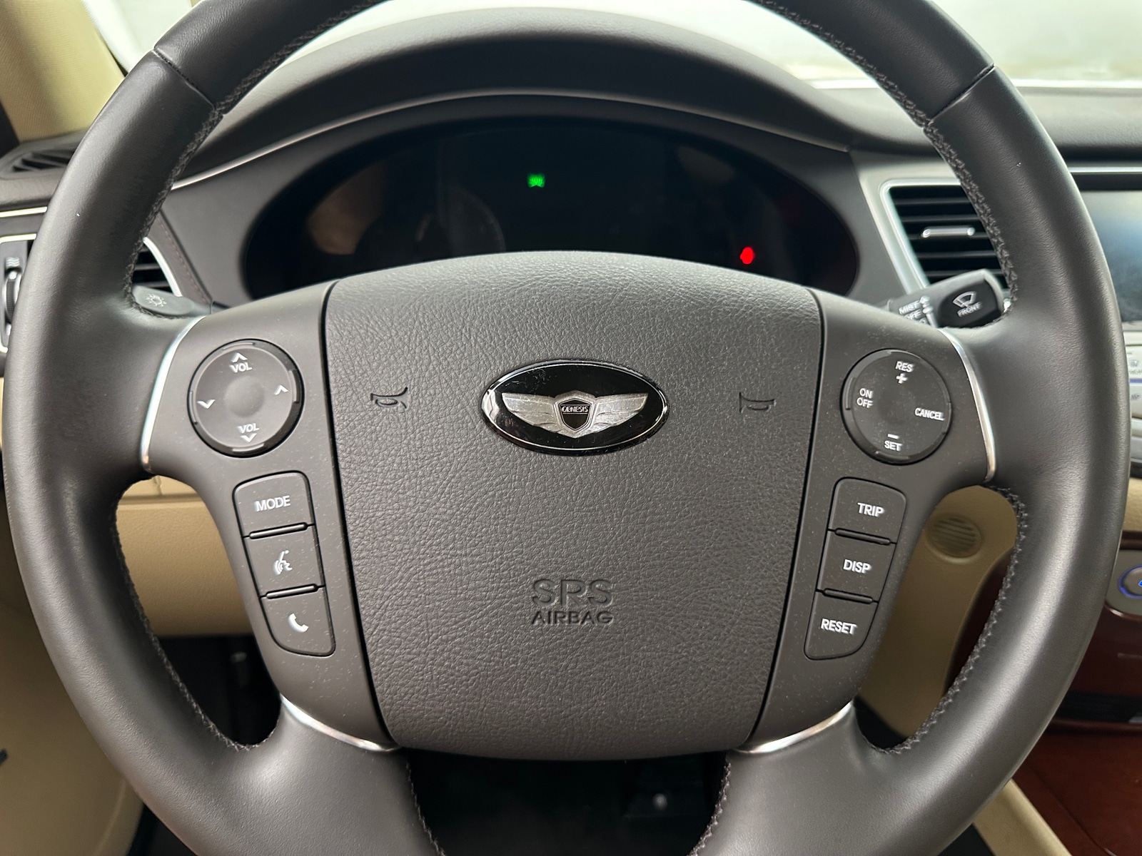 Thumbnail: 2012 Hyundai Genesis - 4