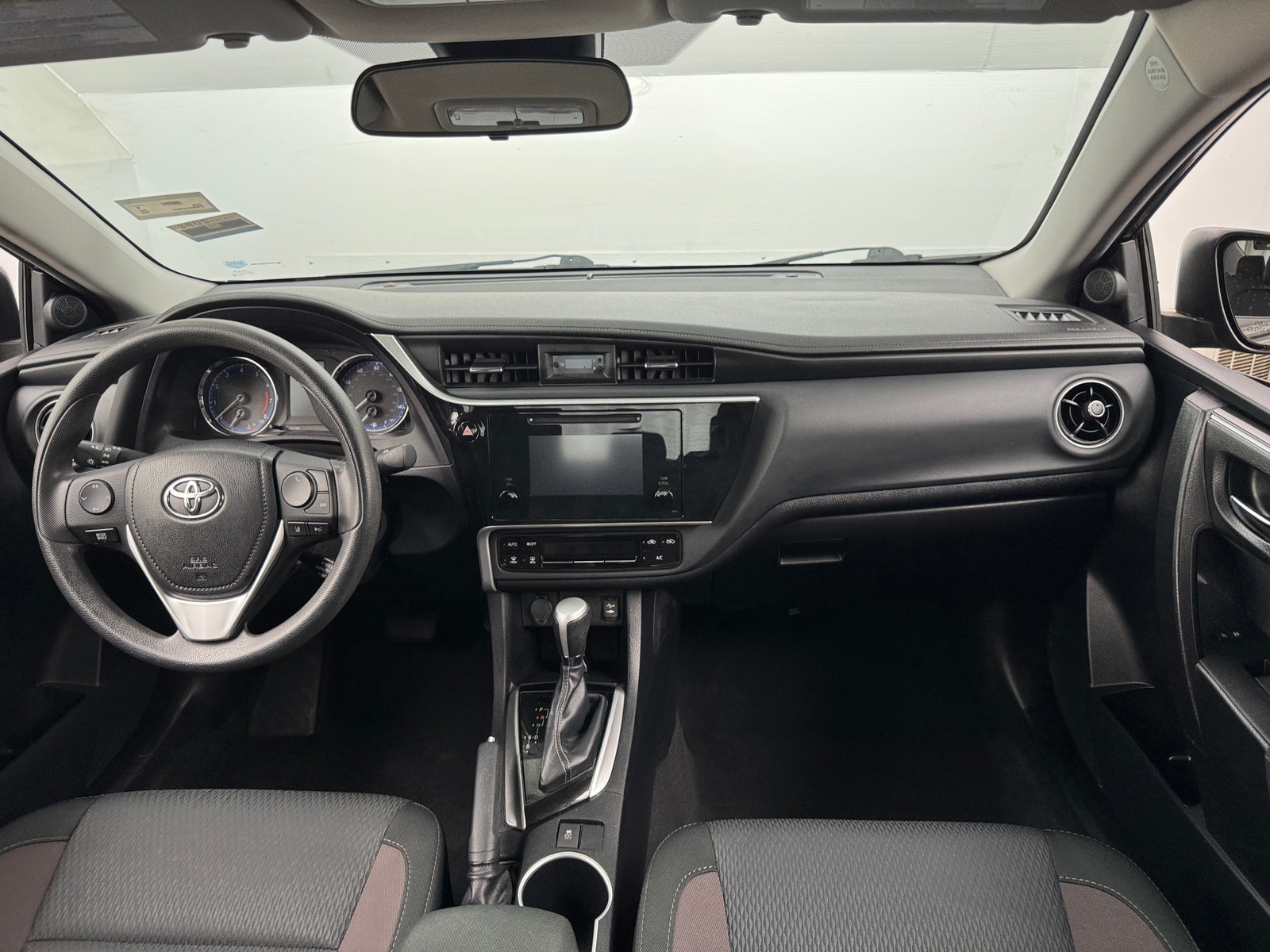Thumbnail: 2018 Toyota Corolla - 3