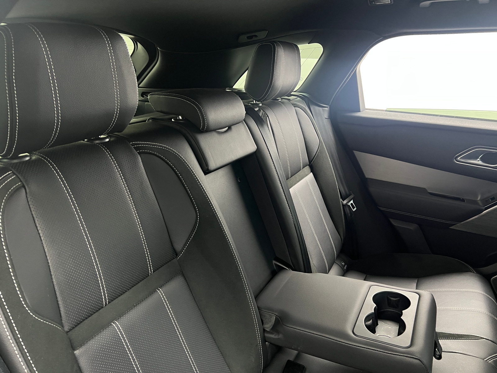Thumbnail: 2020 Land Rover Range Rover Velar - 5