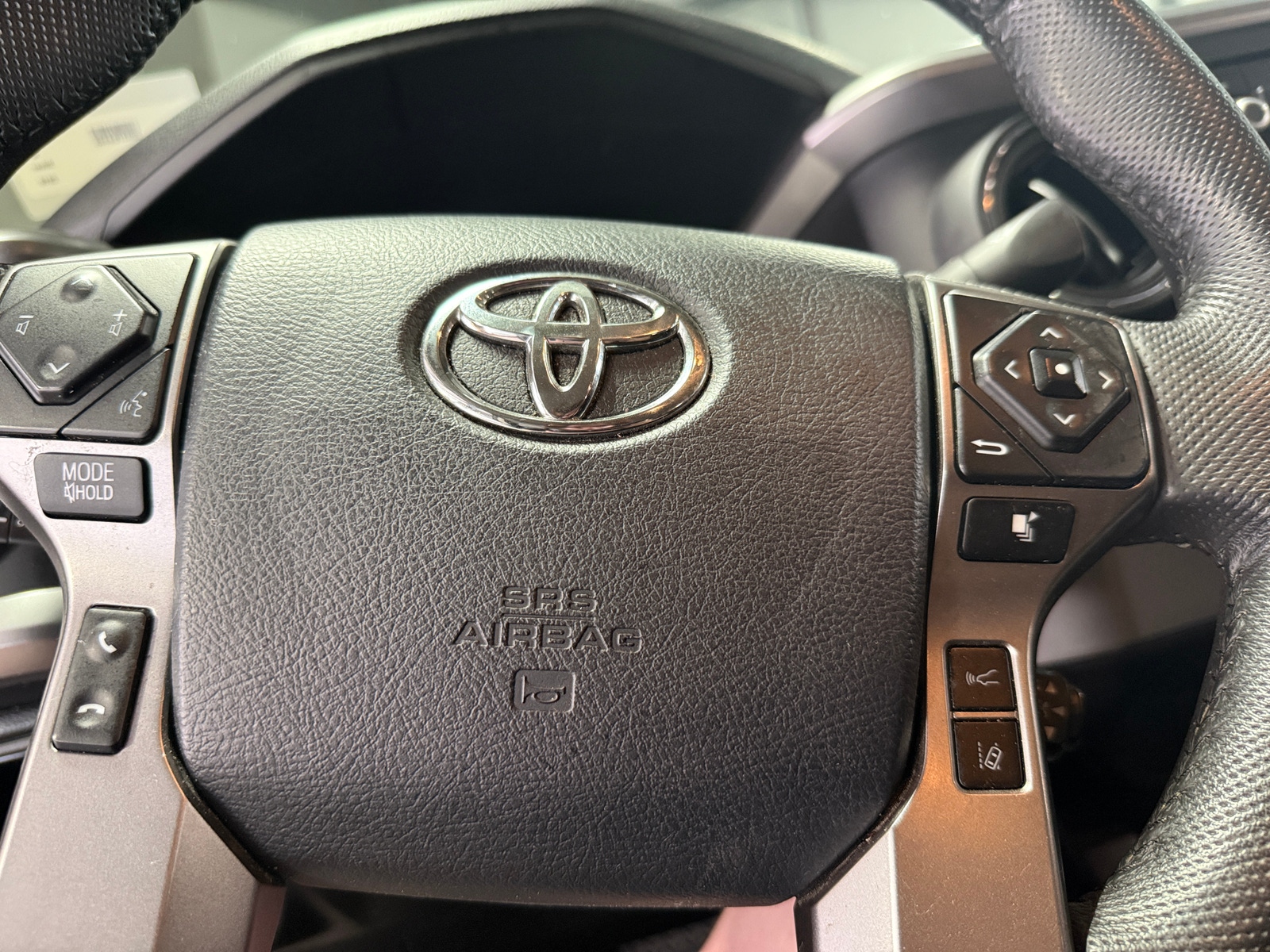 Thumbnail: 2019 Toyota Tacoma - 5