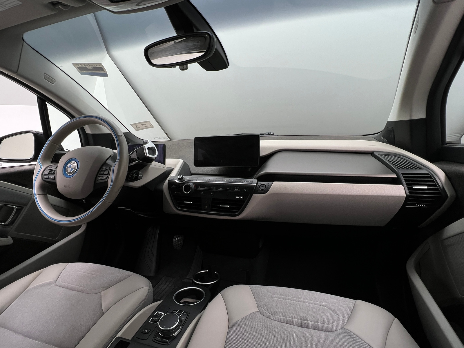 Thumbnail: 2018 BMW i3 - 3