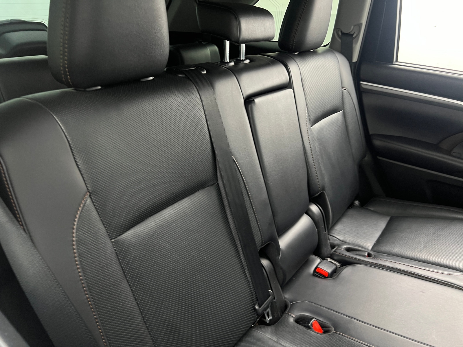 Thumbnail: 2019 Toyota Highlander - 5