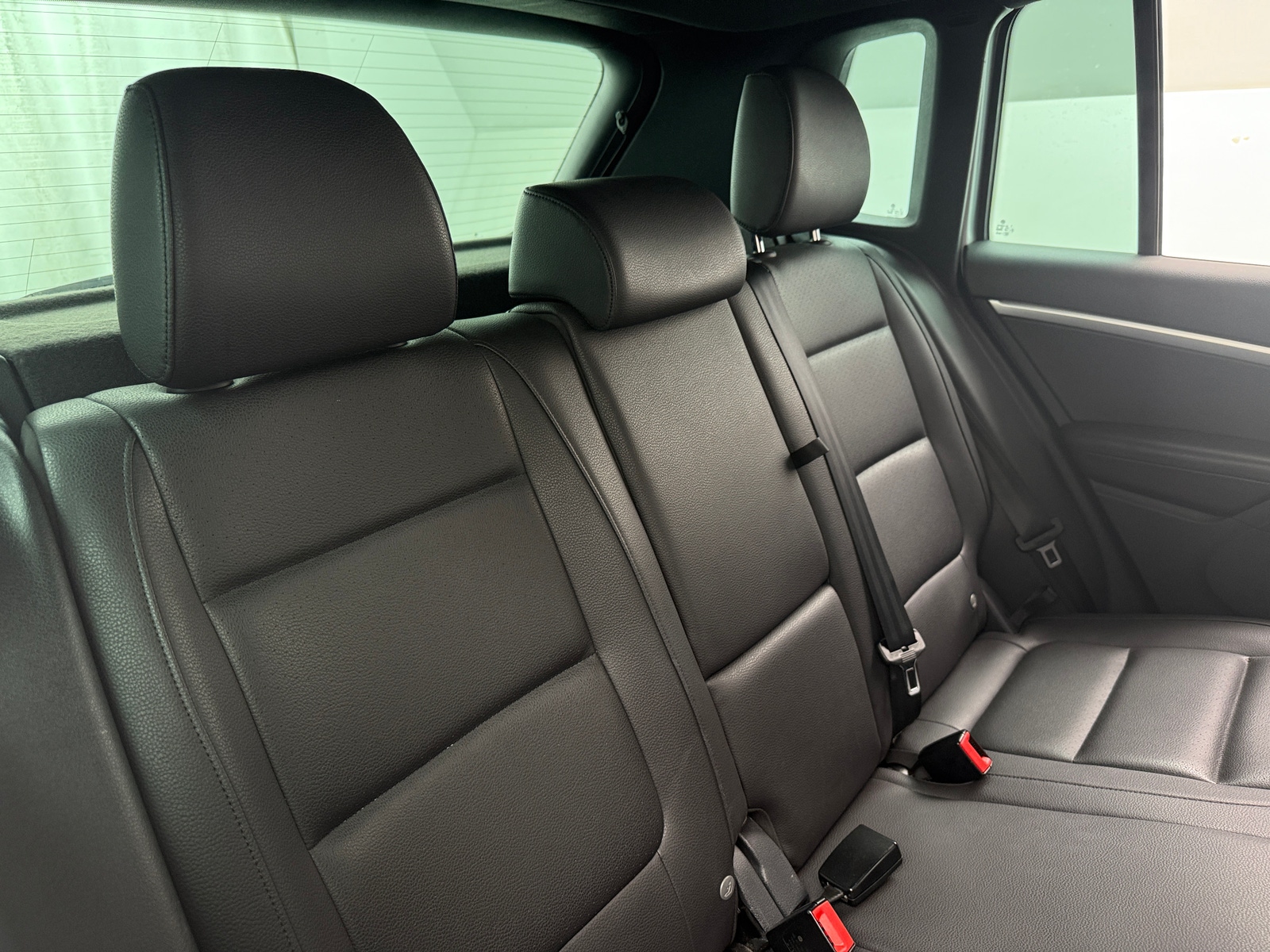 Thumbnail: 2016 Volkswagen Tiguan - 6