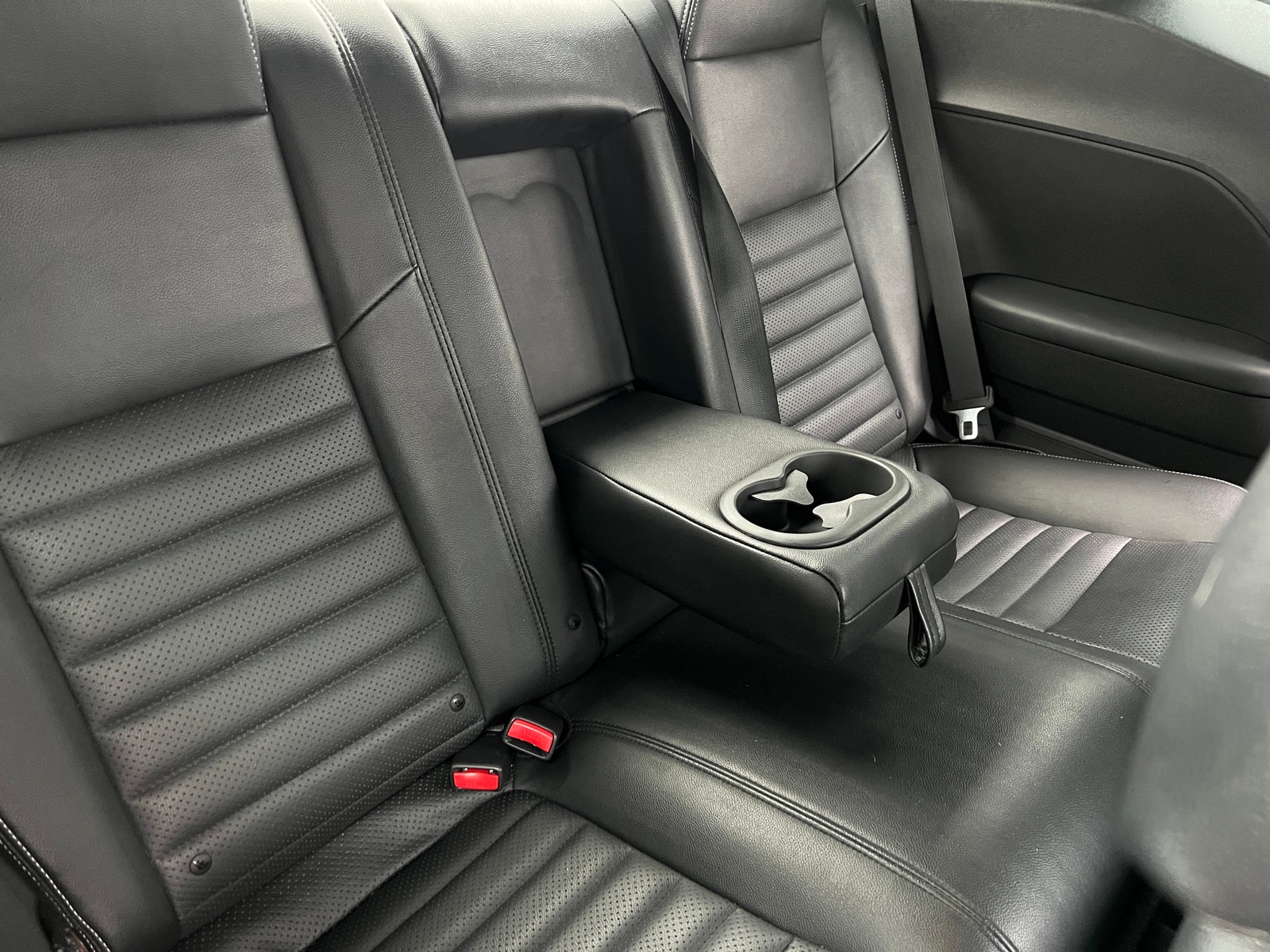 Thumbnail: 2013 Dodge Challenger - 6