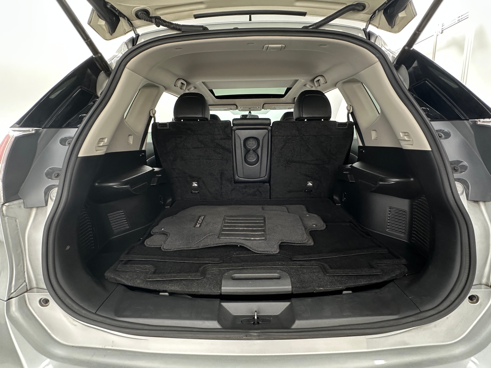 Thumbnail: 2016 Nissan Rogue - 6