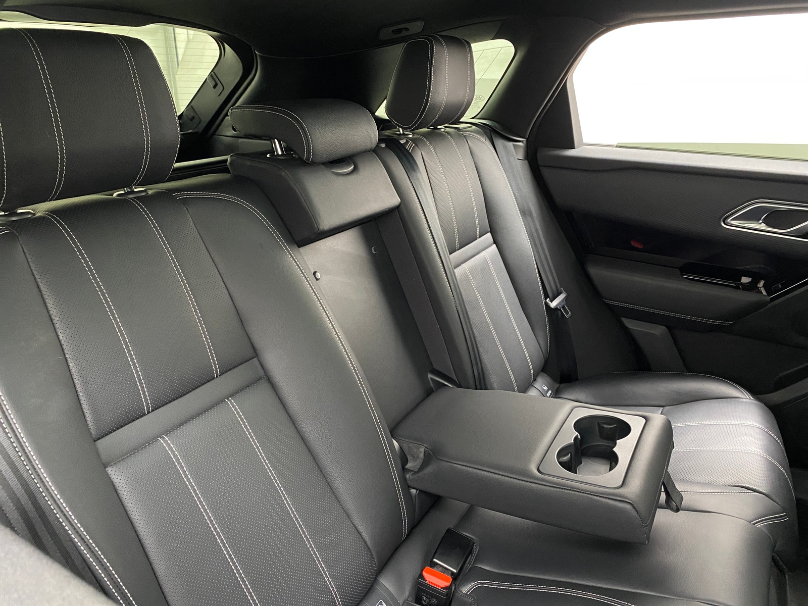 Thumbnail: 2020 Land Rover Range Rover Velar - 5