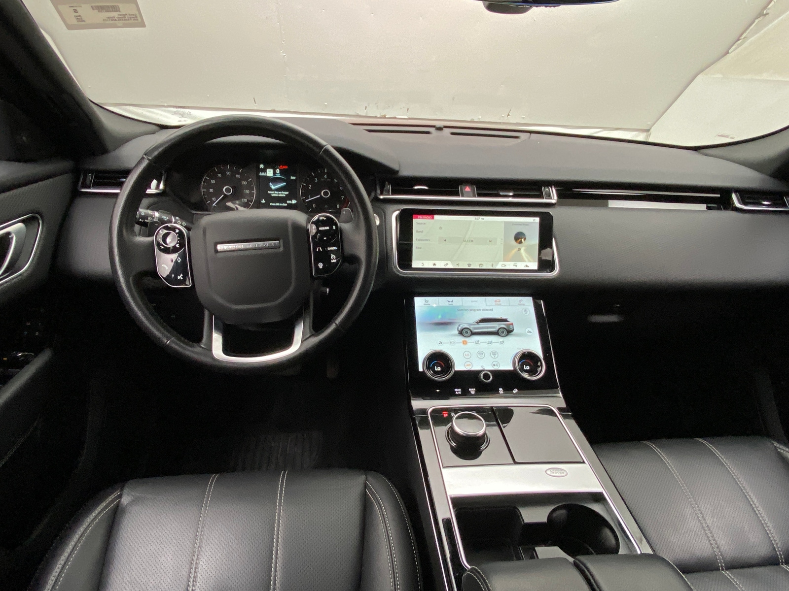 Thumbnail: 2020 Land Rover Range Rover Velar - 2