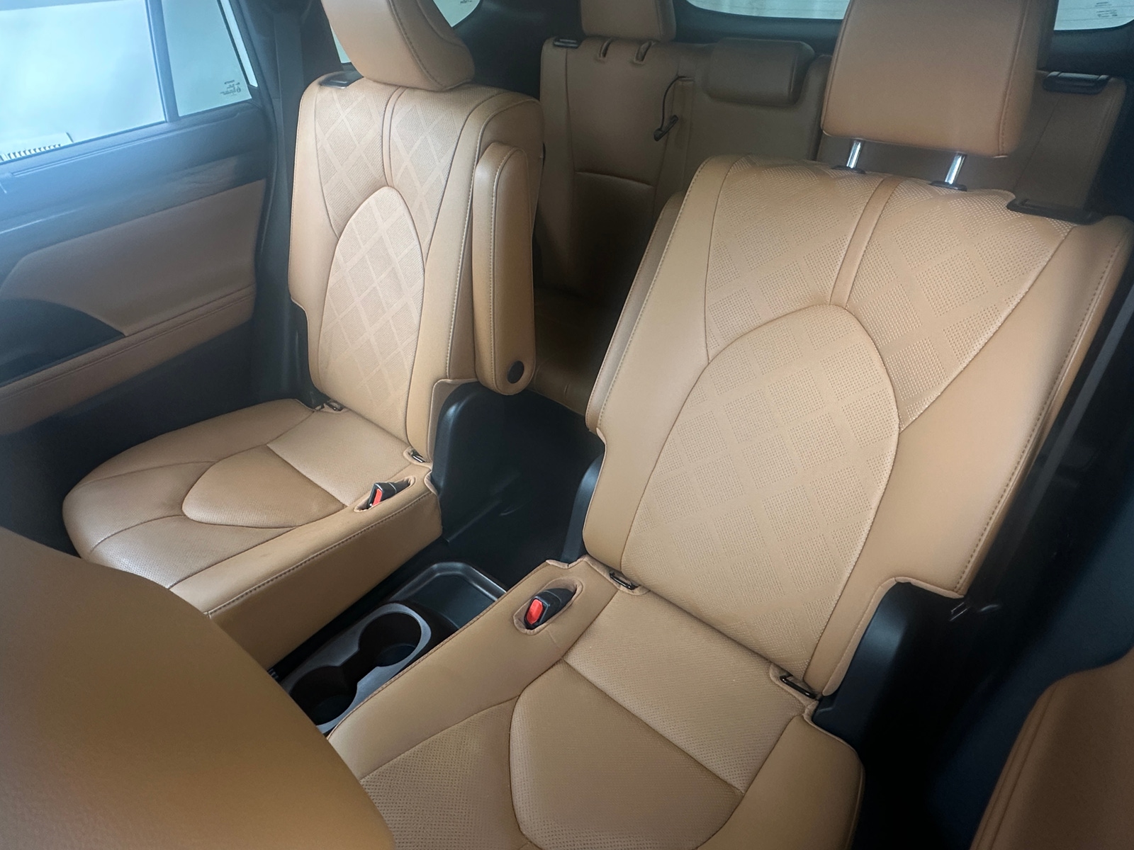 Thumbnail: 2021 Toyota Highlander - 5