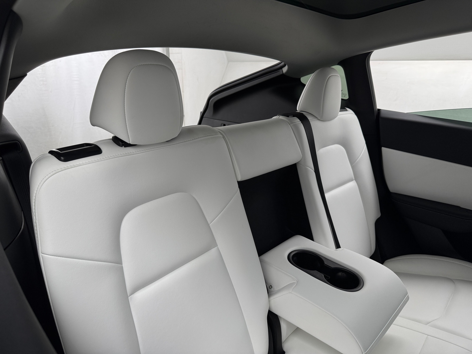 Thumbnail: 2022 Tesla Model Y - 5