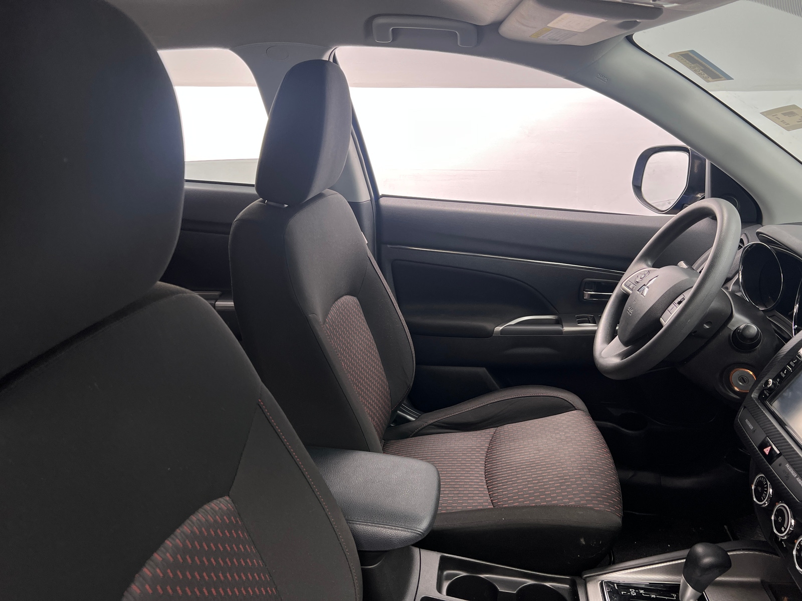 Thumbnail: 2019 Mitsubishi Outlander Sport - 2
