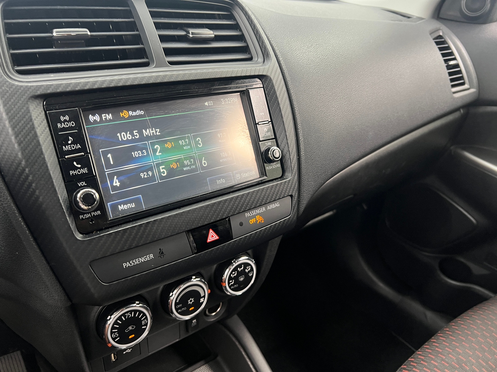 Thumbnail: 2019 Mitsubishi Outlander Sport - 4