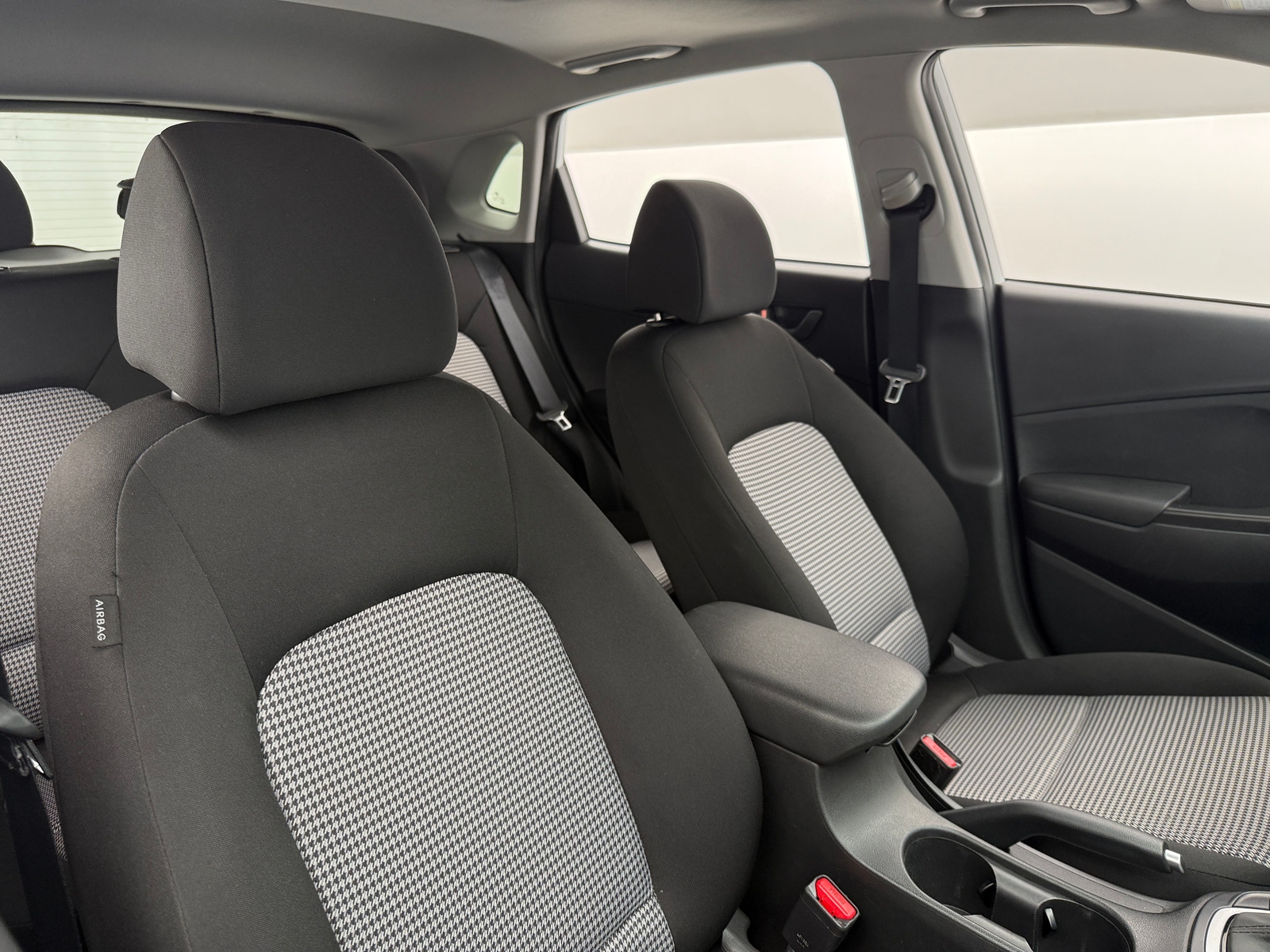 Thumbnail: 2021 Hyundai Kona - 2