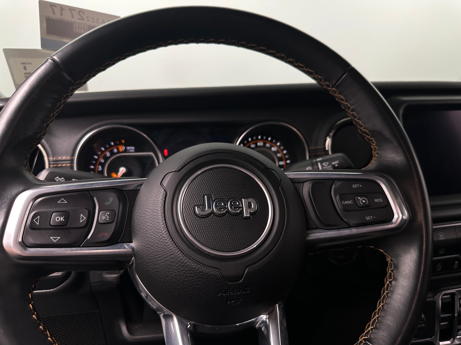 Thumbnail: 2021 Jeep Gladiator - 4