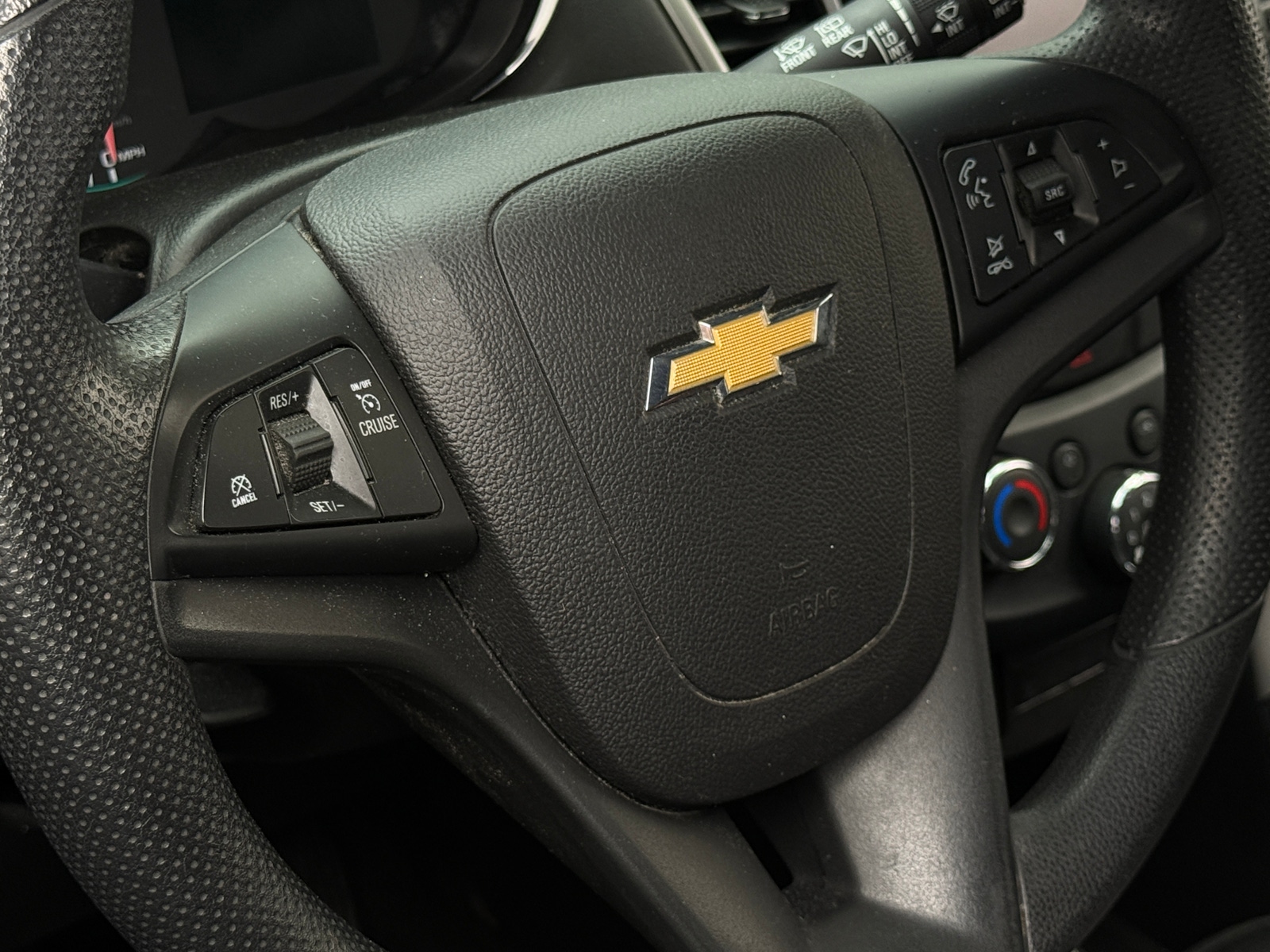 Thumbnail: 2020 Chevrolet Trax - 5