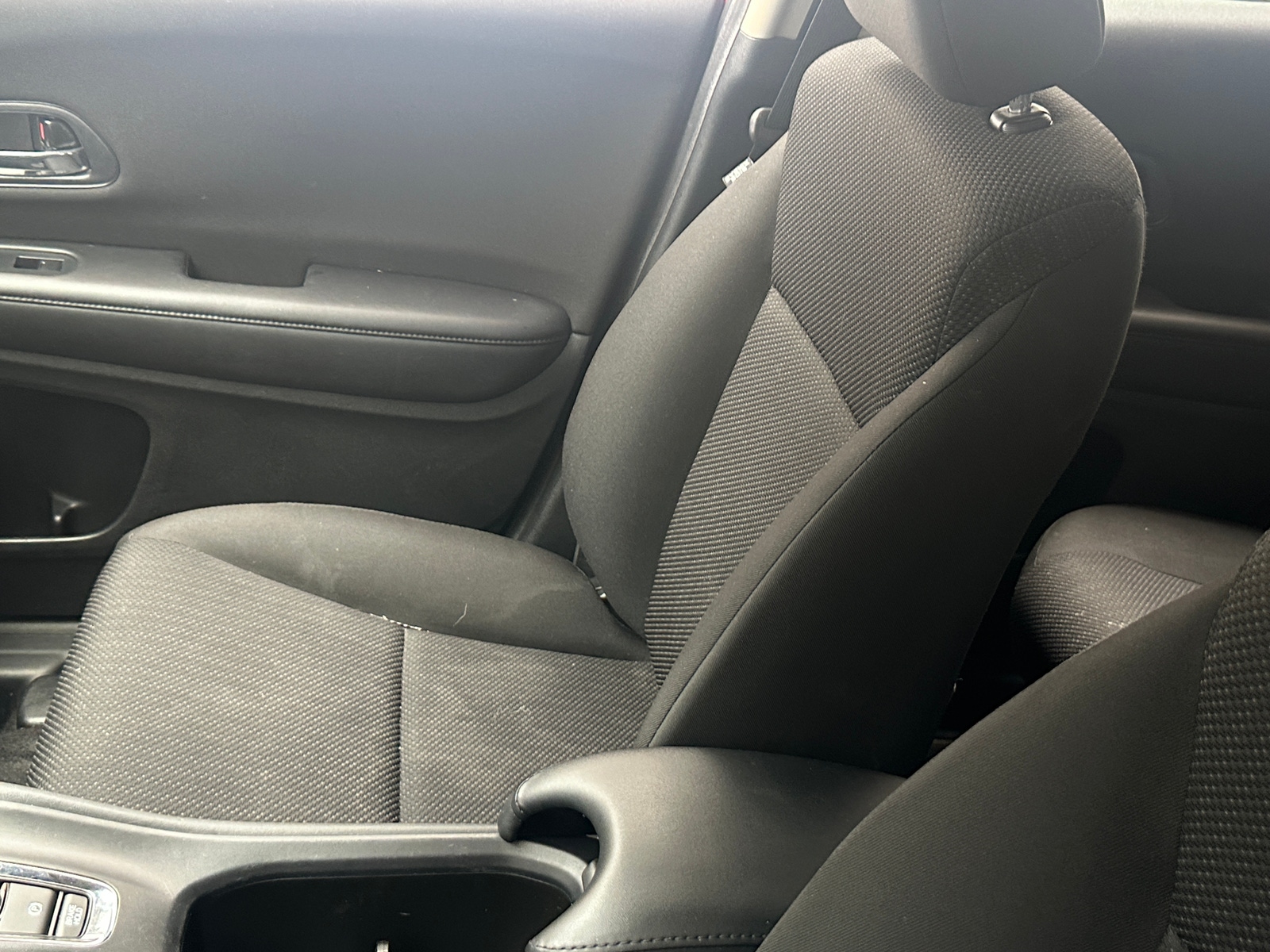 Thumbnail: 2018 Honda HR-V - 2