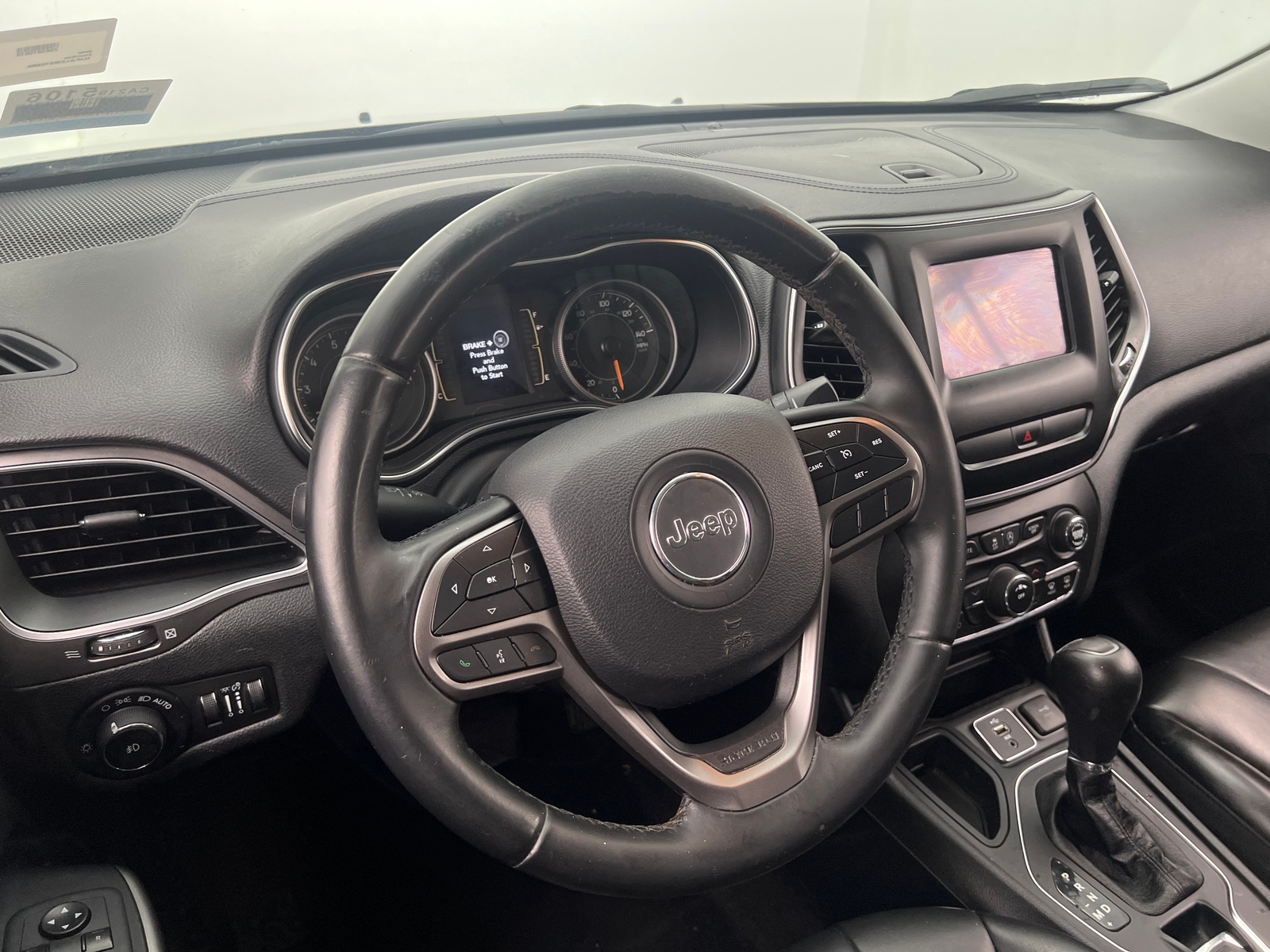 Thumbnail: 2019 Jeep Cherokee - 5