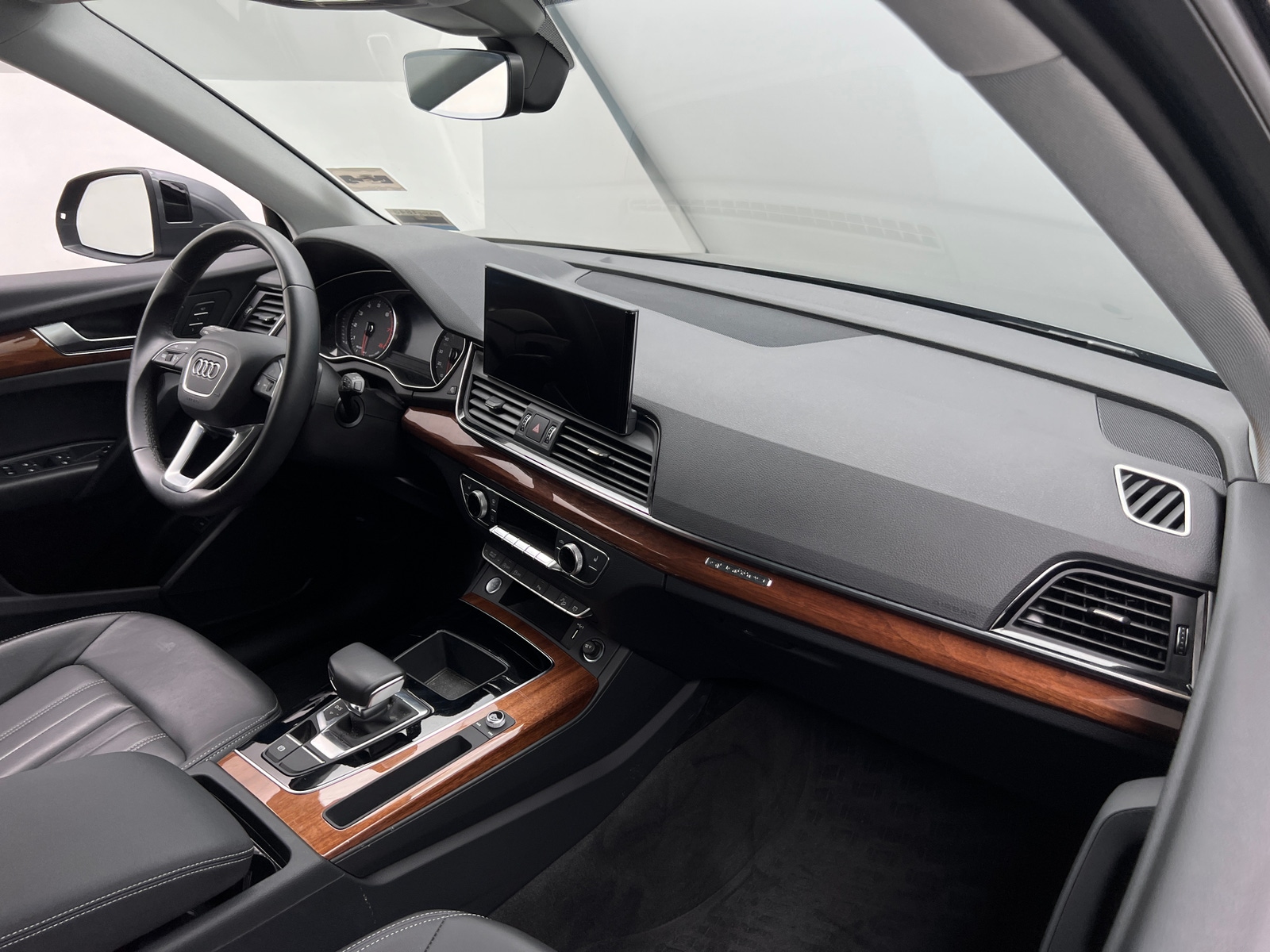 Thumbnail: 2023 Audi Q5 - 2