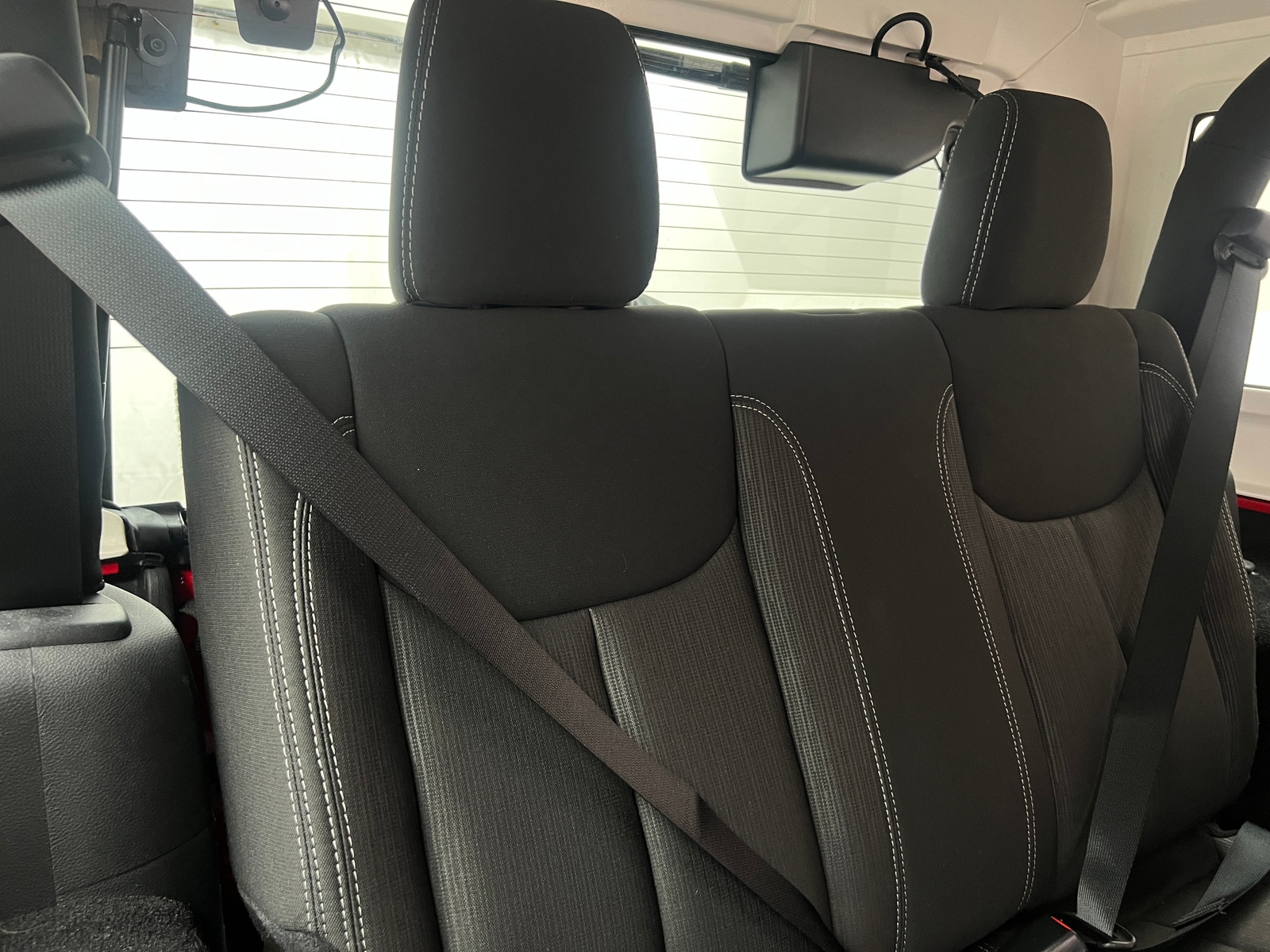 Thumbnail: 2016 Jeep Wrangler - 6