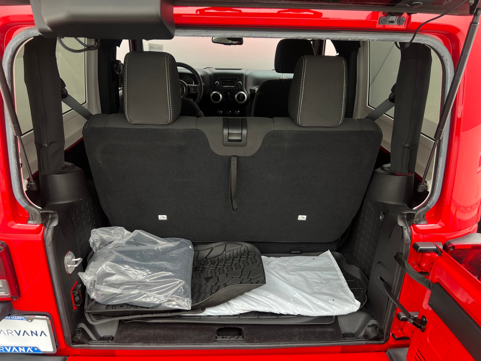 Thumbnail: 2016 Jeep Wrangler - 7