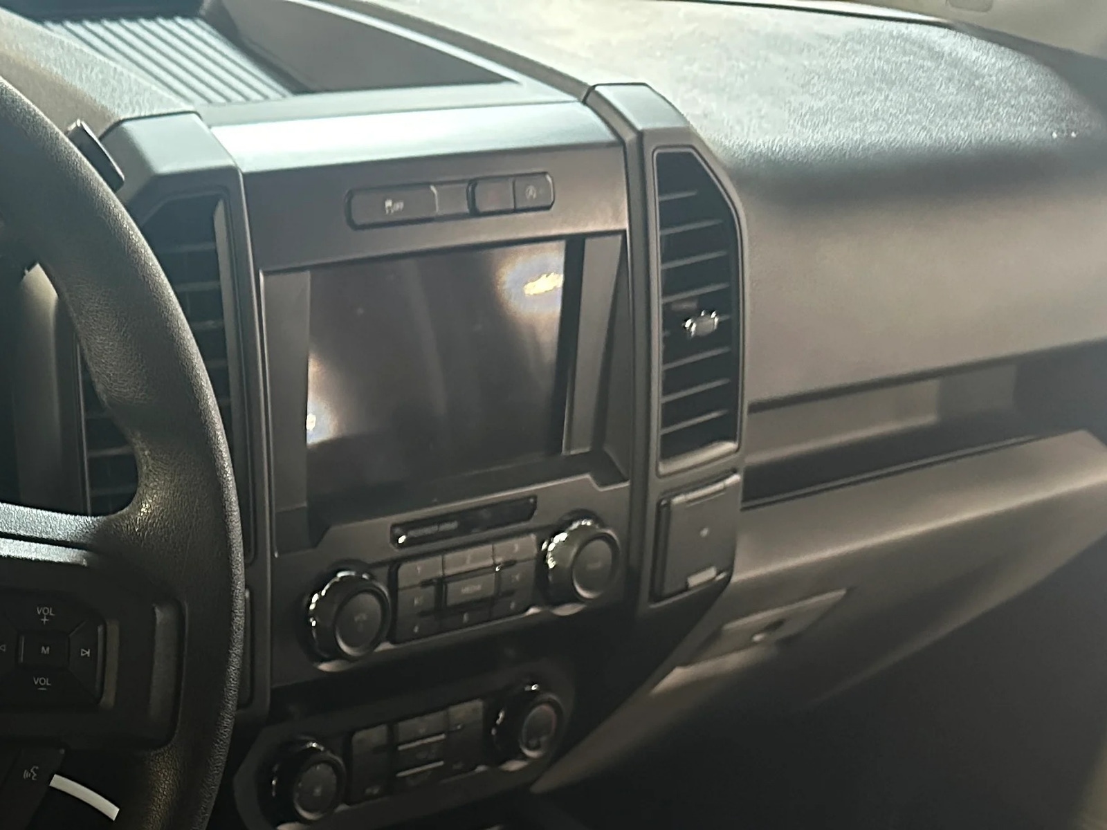 Thumbnail: 2019 Ford Econoline - 3