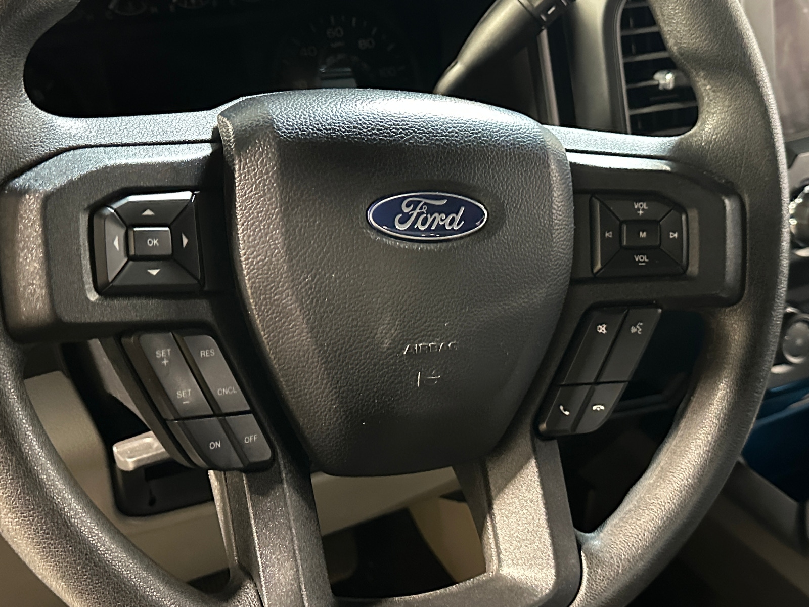 Thumbnail: 2019 Ford Econoline - 5