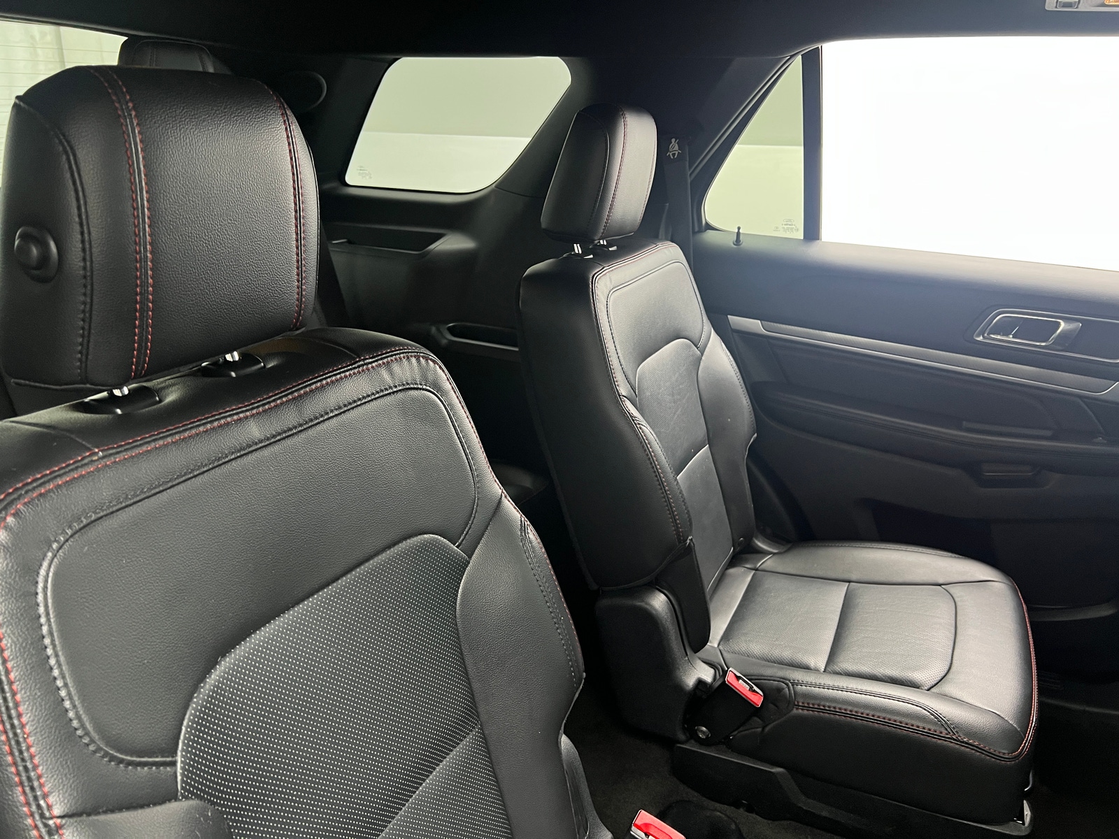 Thumbnail: 2018 Ford Explorer - 5