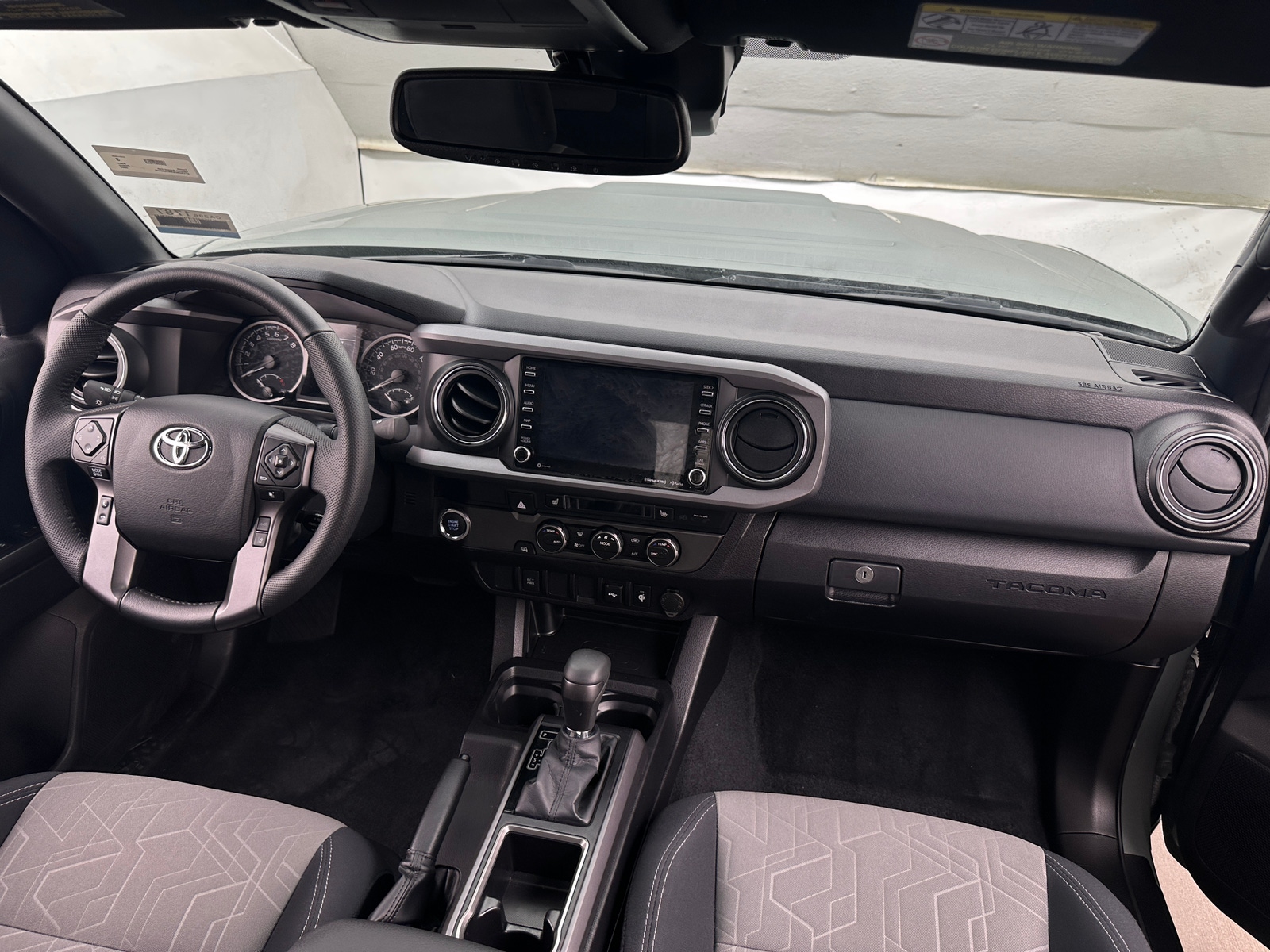 Thumbnail: 2022 Toyota Tacoma - 3