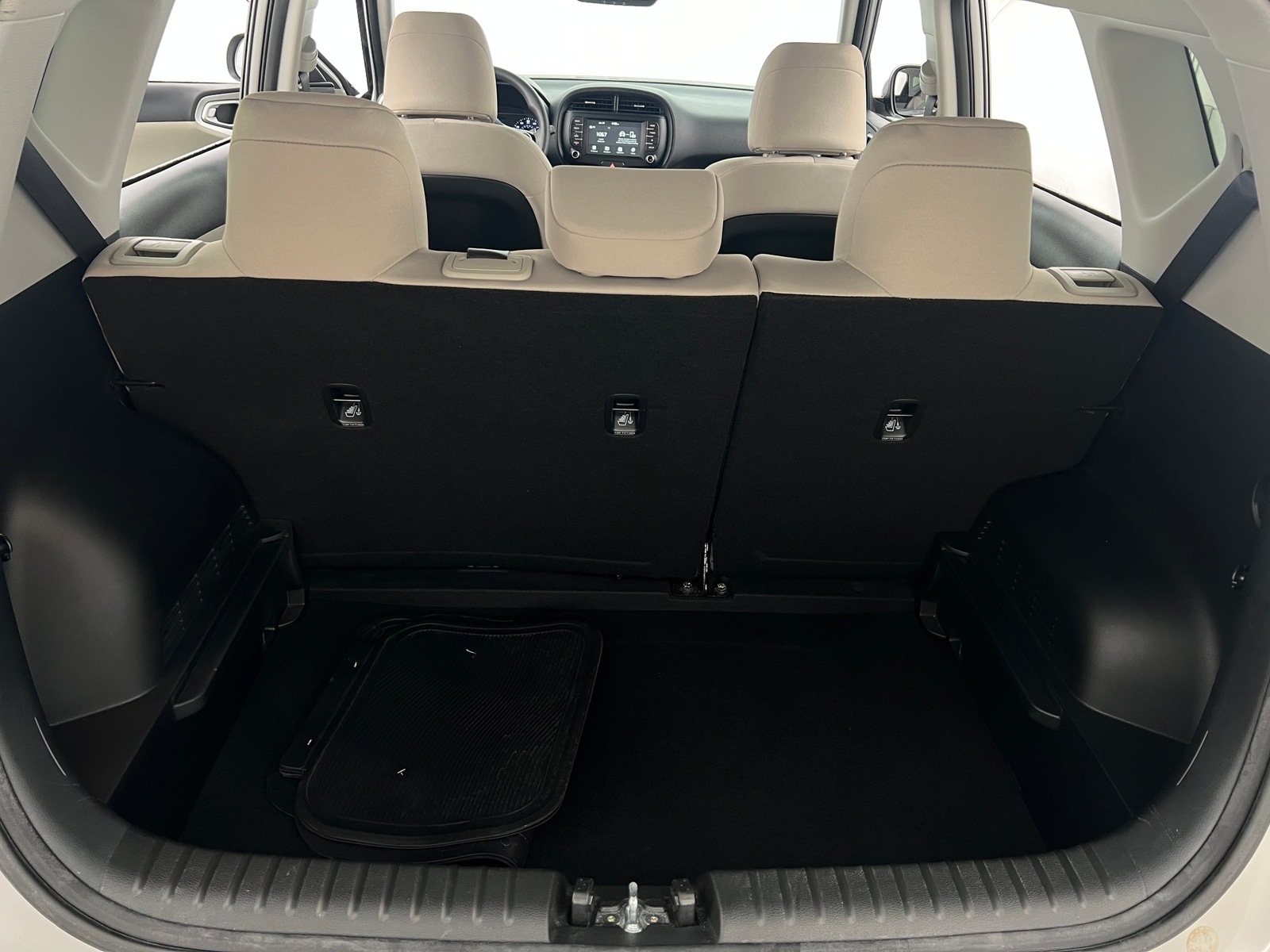 Thumbnail: 2021 Kia Soul - 7