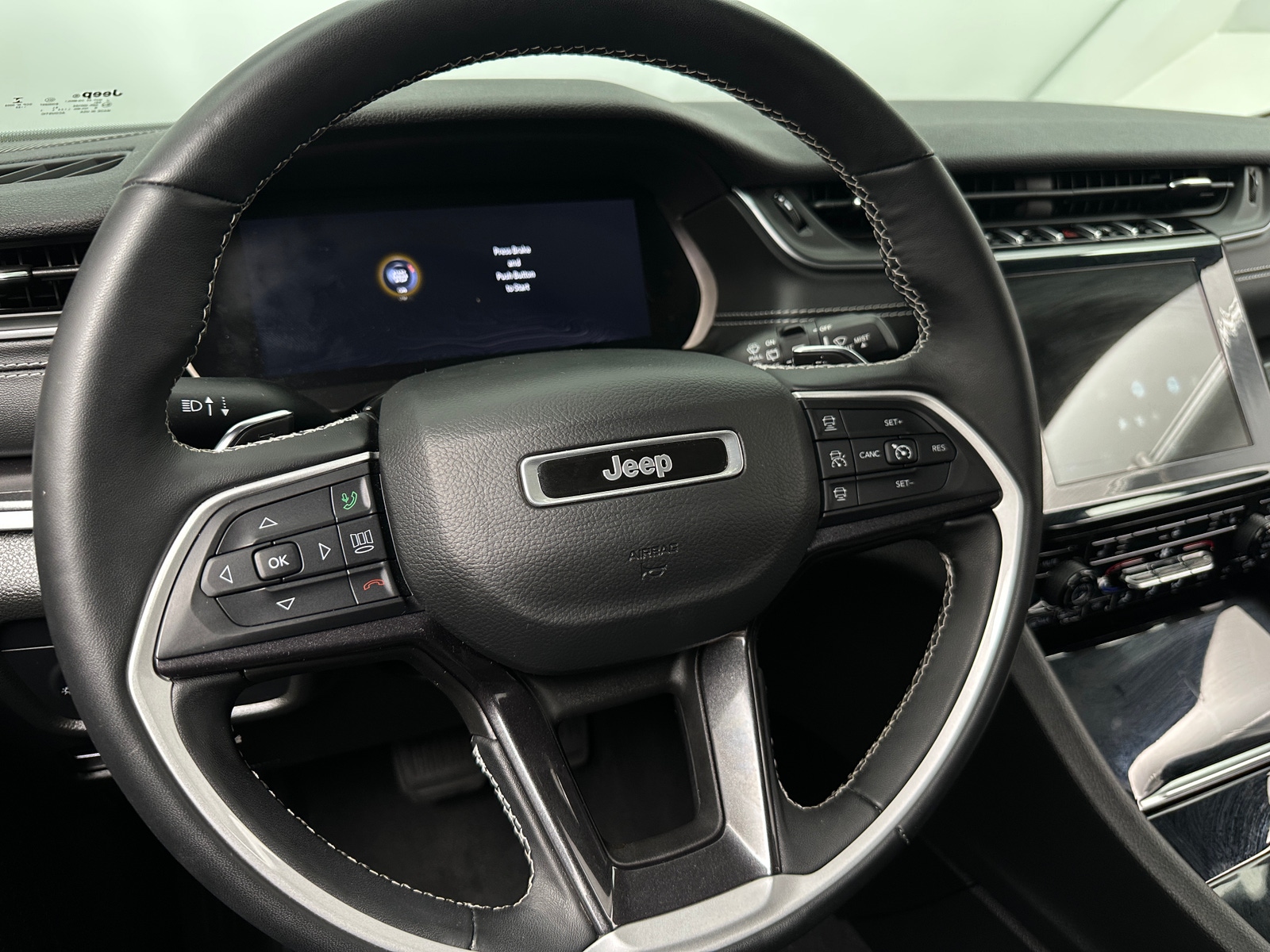 Thumbnail: 2022 Jeep Grand Cherokee - 5