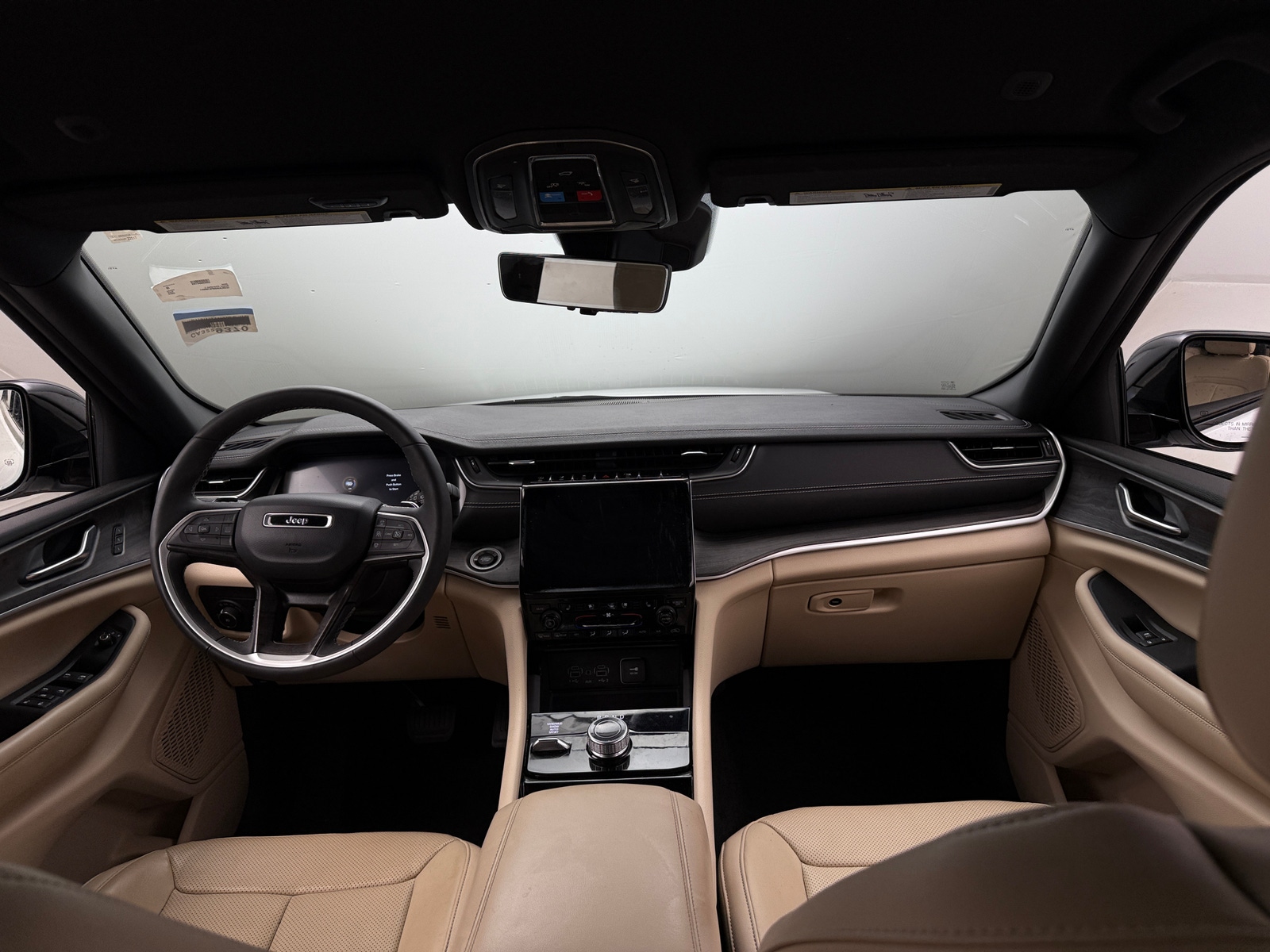 Thumbnail: 2023 Jeep Grand Cherokee L - 2