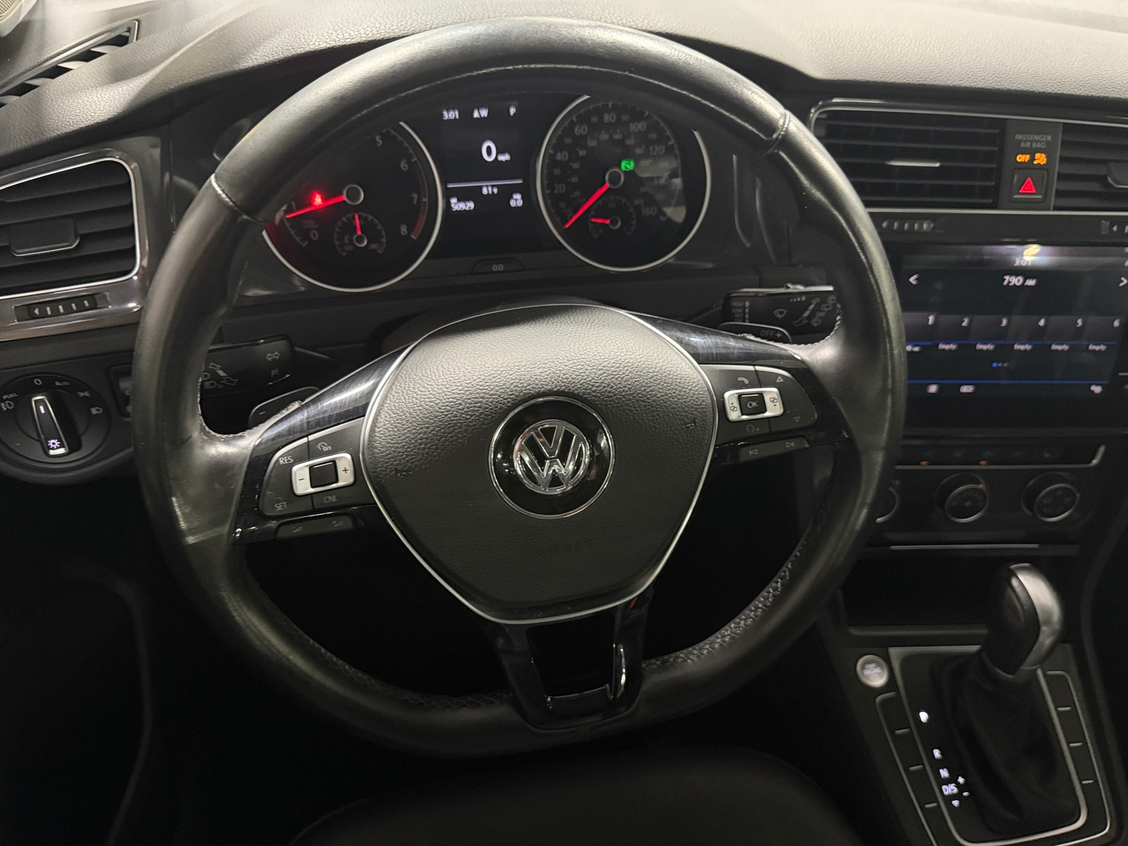 Thumbnail: 2018 Volkswagen Golf - 5