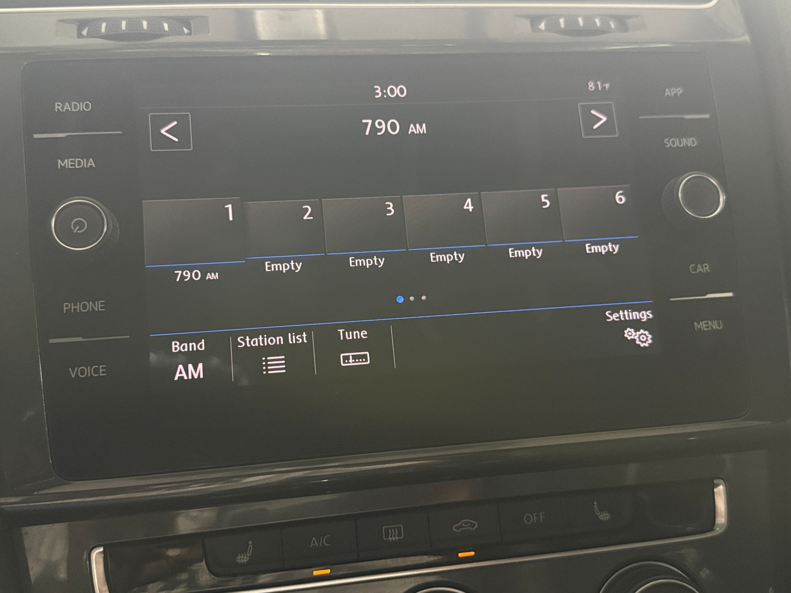 Thumbnail: 2018 Volkswagen Golf - 4