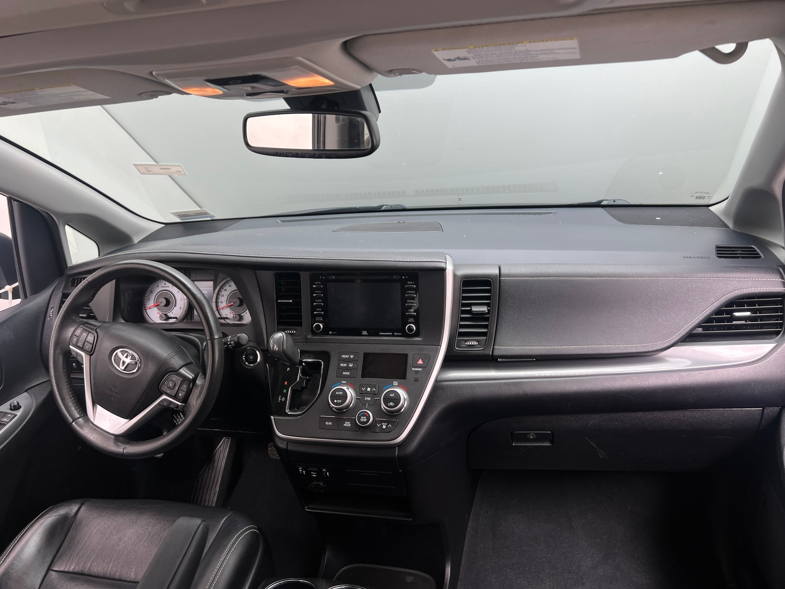 Thumbnail: 2020 Toyota Sienna - 2