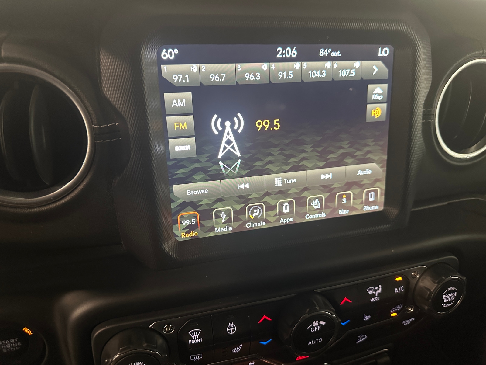 Thumbnail: 2018 Jeep Wrangler - 3