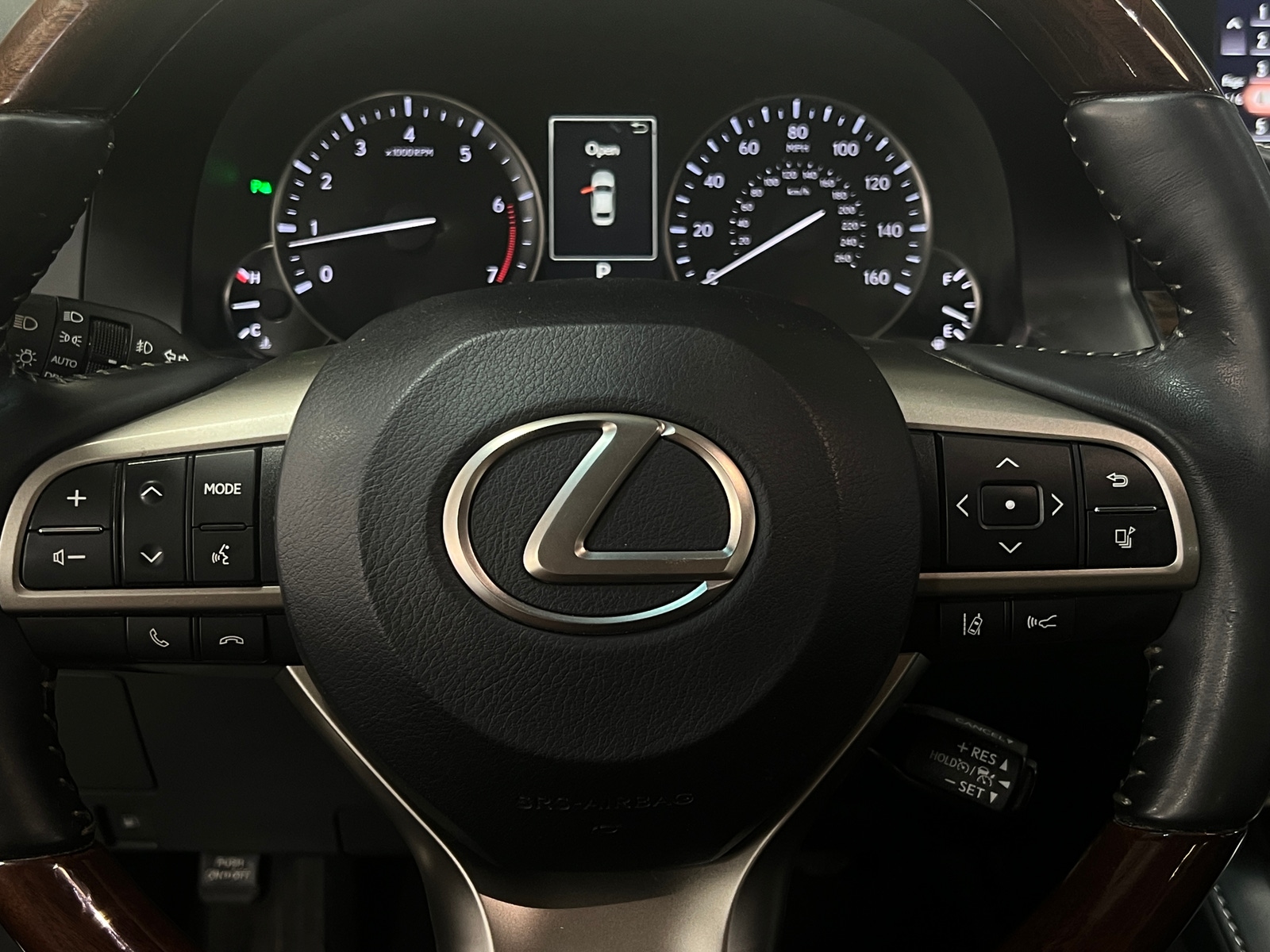 Thumbnail: 2018 Lexus ES - 4