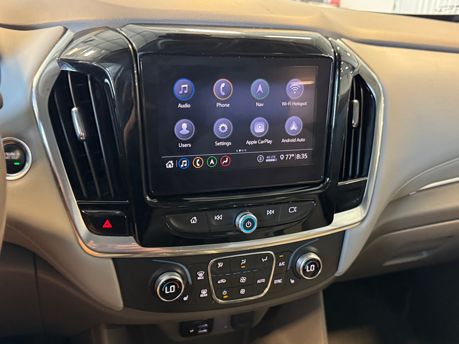 Thumbnail: 2021 Chevrolet Traverse - 3