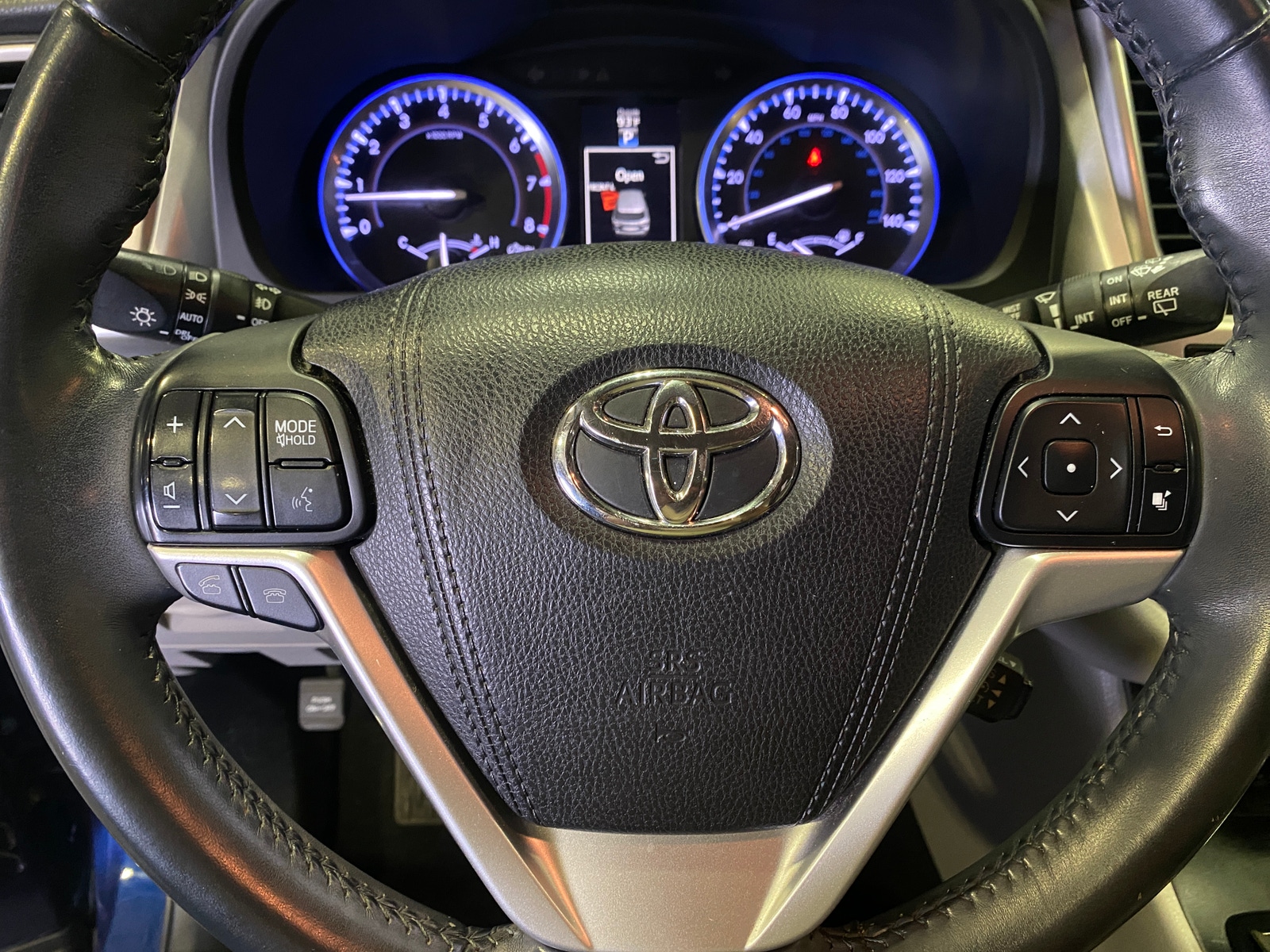 Thumbnail: 2016 Toyota Highlander - 3