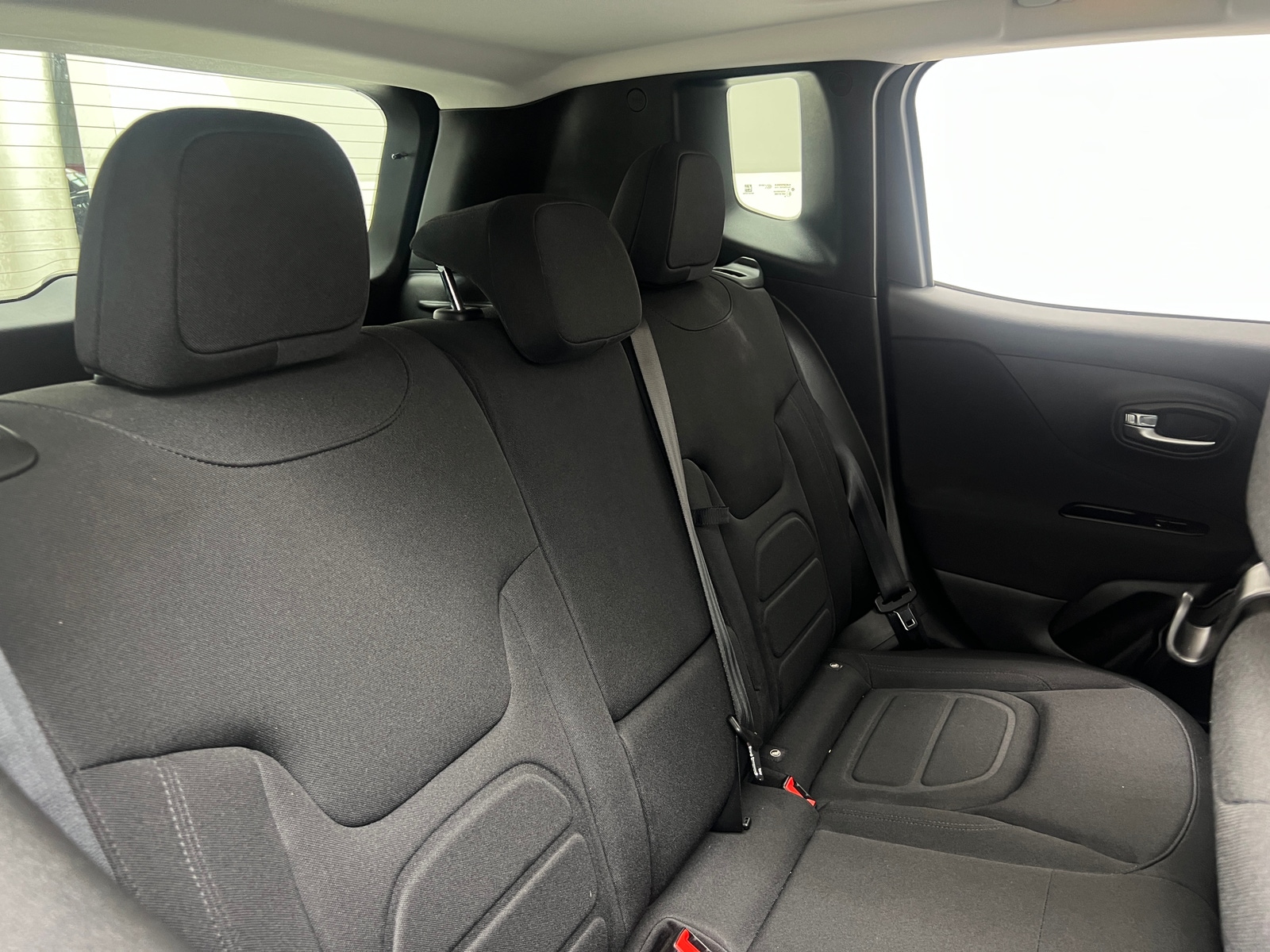 Thumbnail: 2021 Jeep Renegade - 6