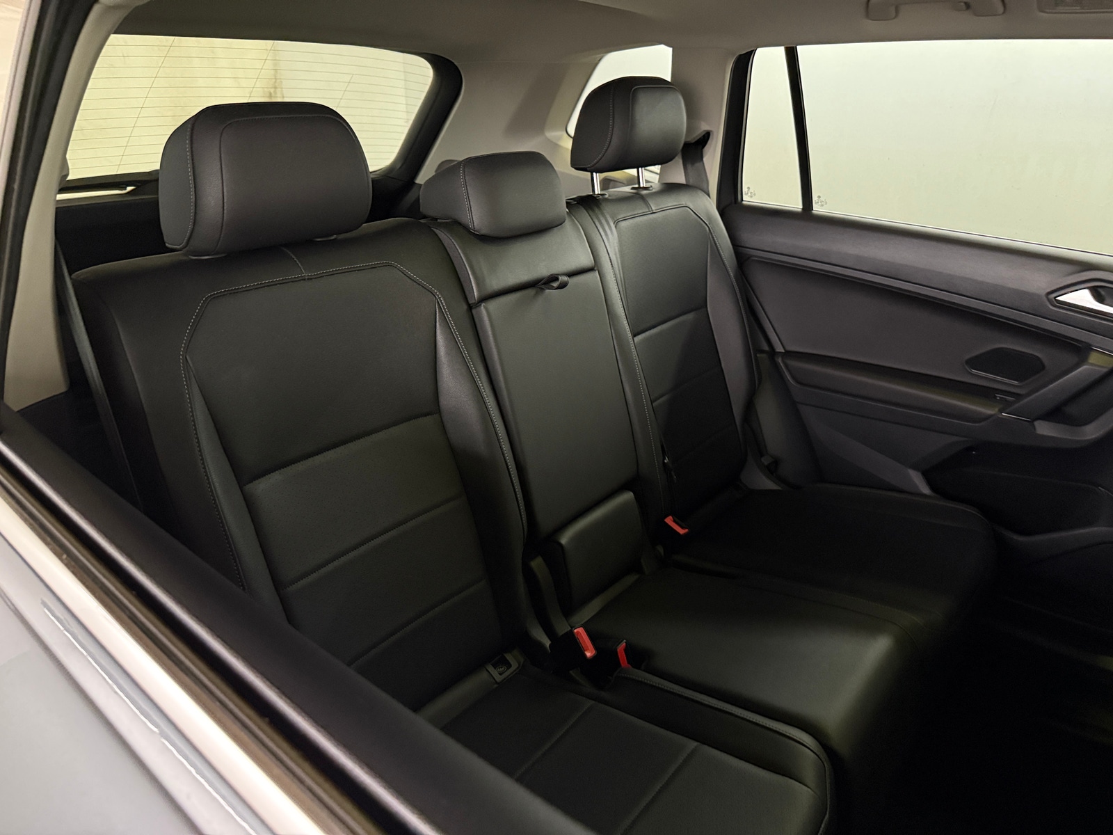 Thumbnail: 2020 Volkswagen Tiguan - 5