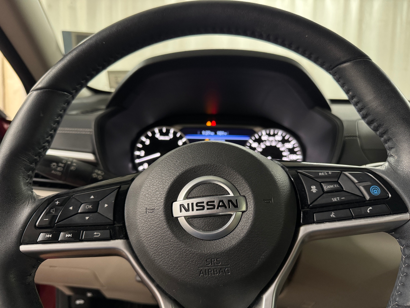Thumbnail: 2020 Nissan Altima - 4
