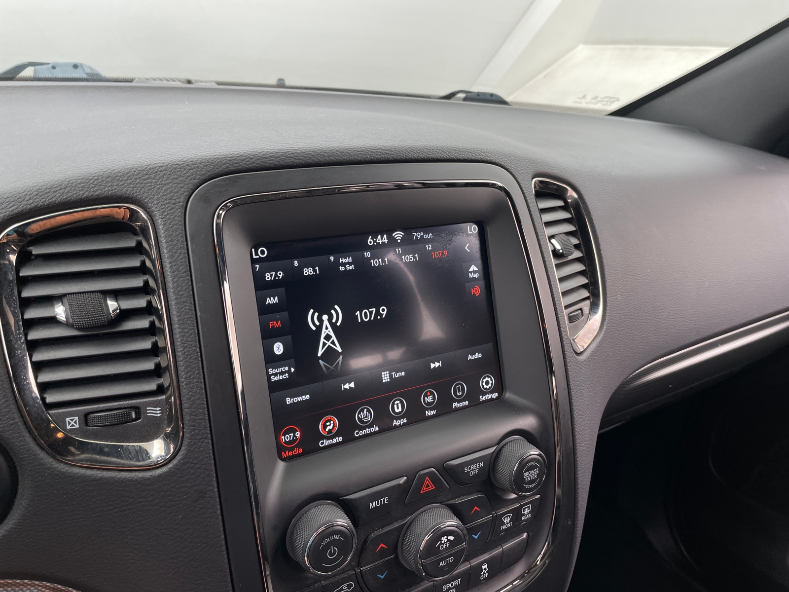 Thumbnail: 2020 Dodge Durango - 3