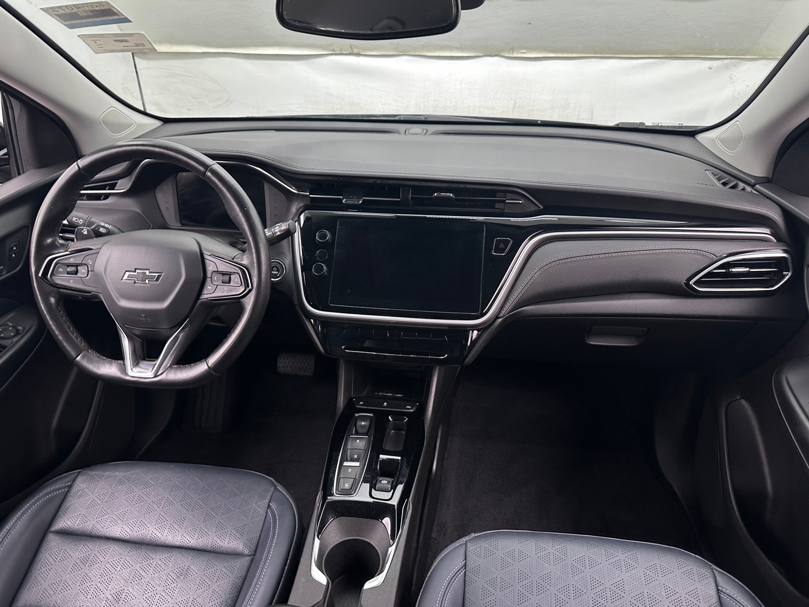 Thumbnail: 2023 Chevrolet Bolt EUV - 2