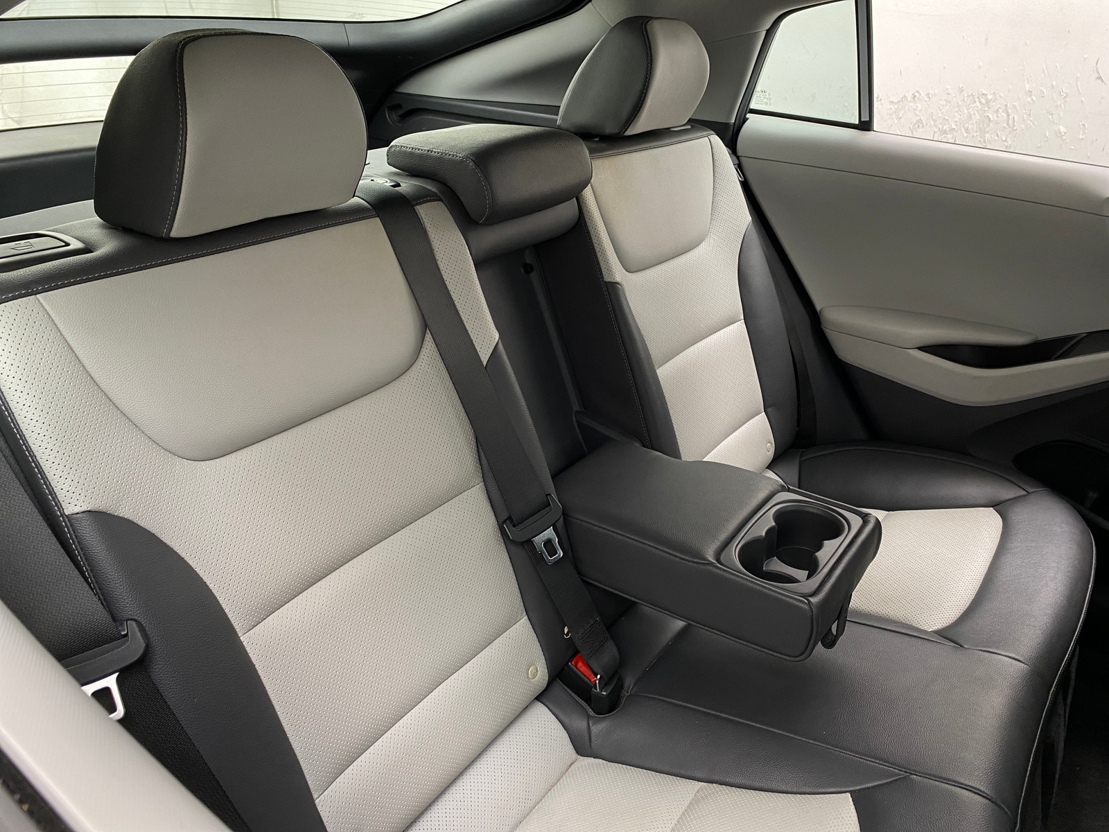 Thumbnail: 2020 Hyundai Ioniq - 5