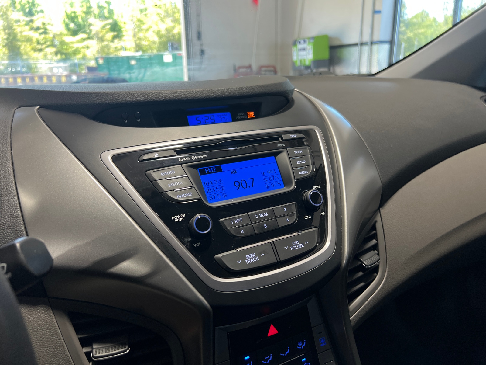 Thumbnail: 2013 Hyundai Elantra - 4
