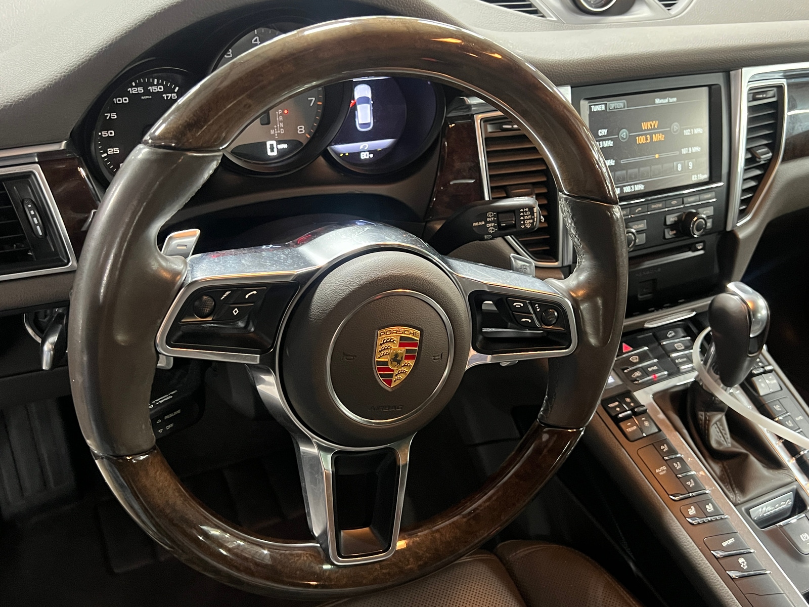Thumbnail: 2015 Porsche Macan - 4
