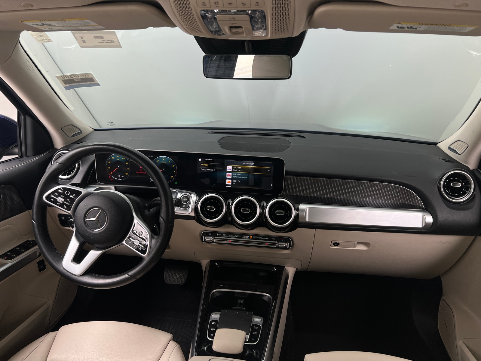 Thumbnail: 2020 Mercedes-Benz GLB - 2